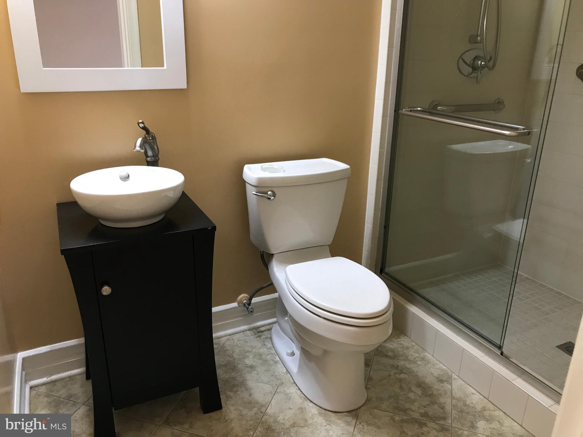 CENTRE RIDGE - Residential Lease