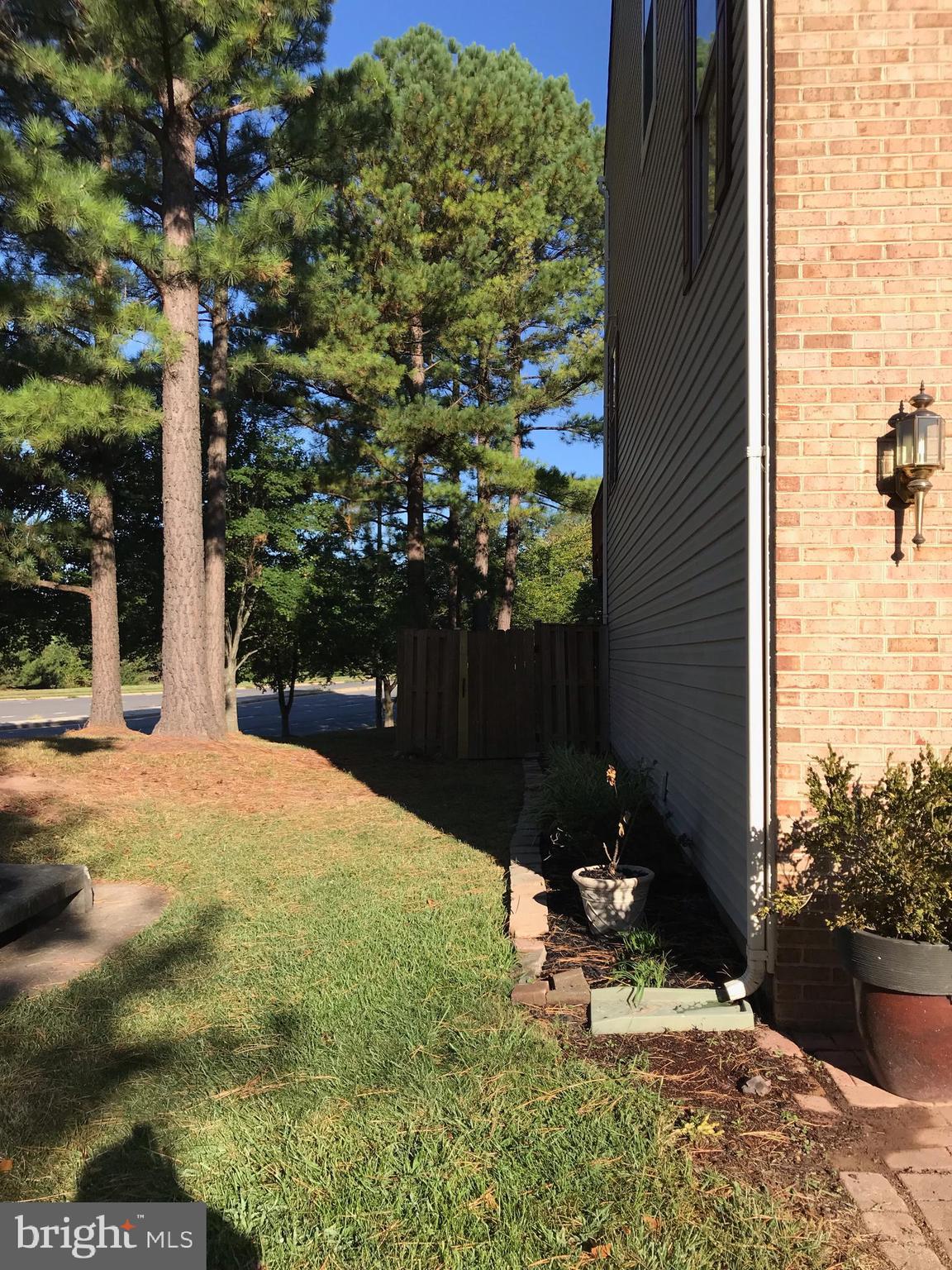 CENTRE RIDGE - Residential Lease