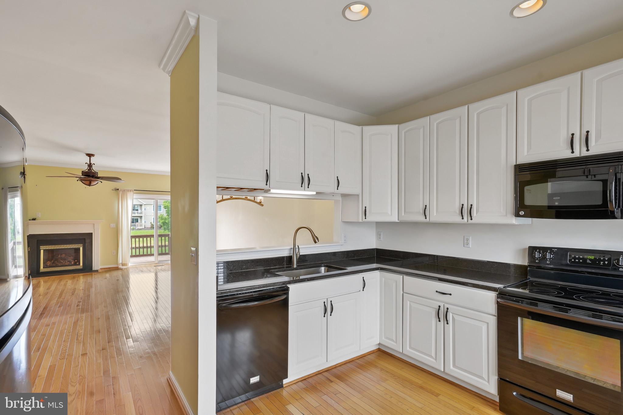 BAYSIDE - Residential