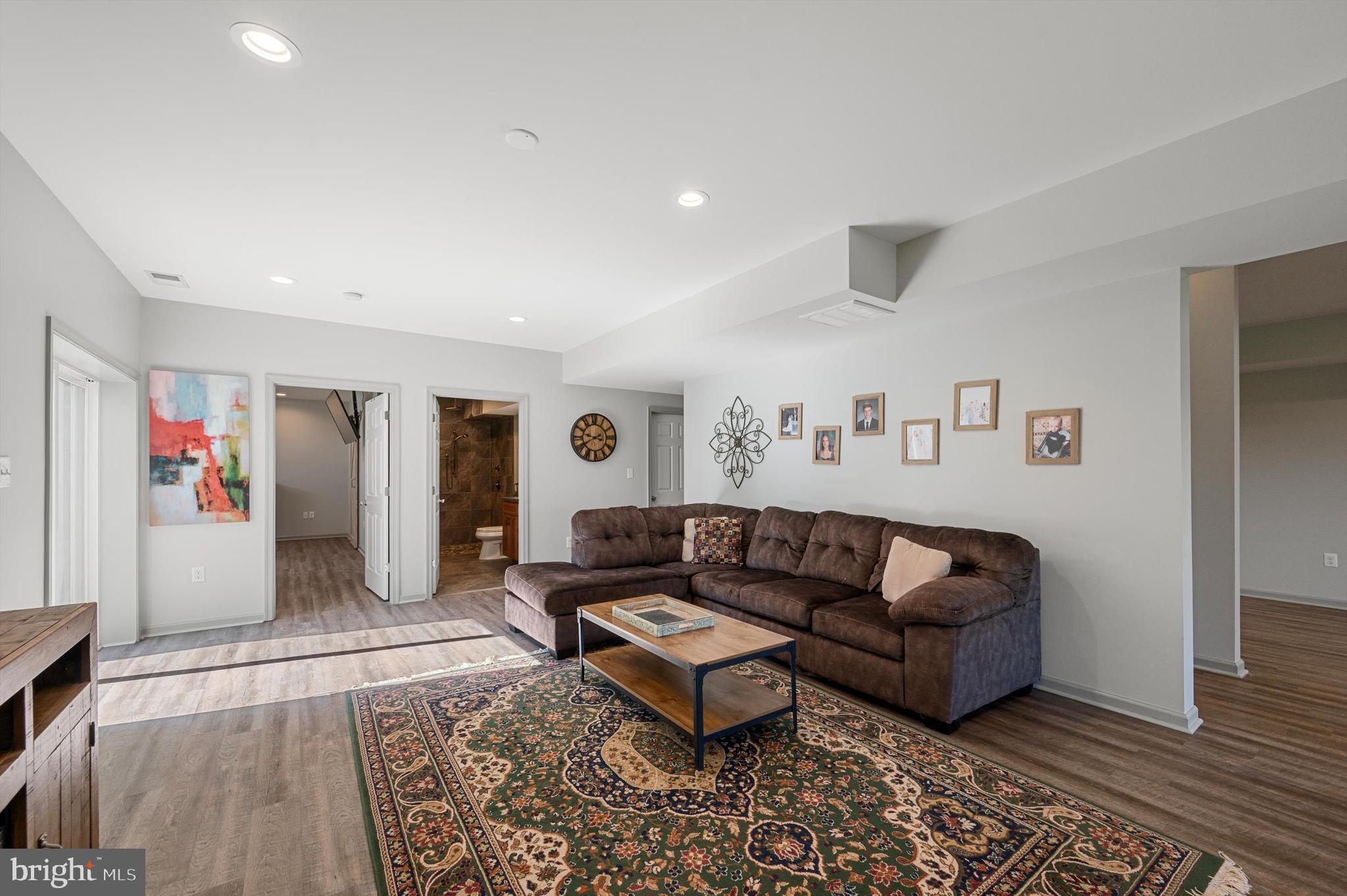 KENDALL MILLS - Residential