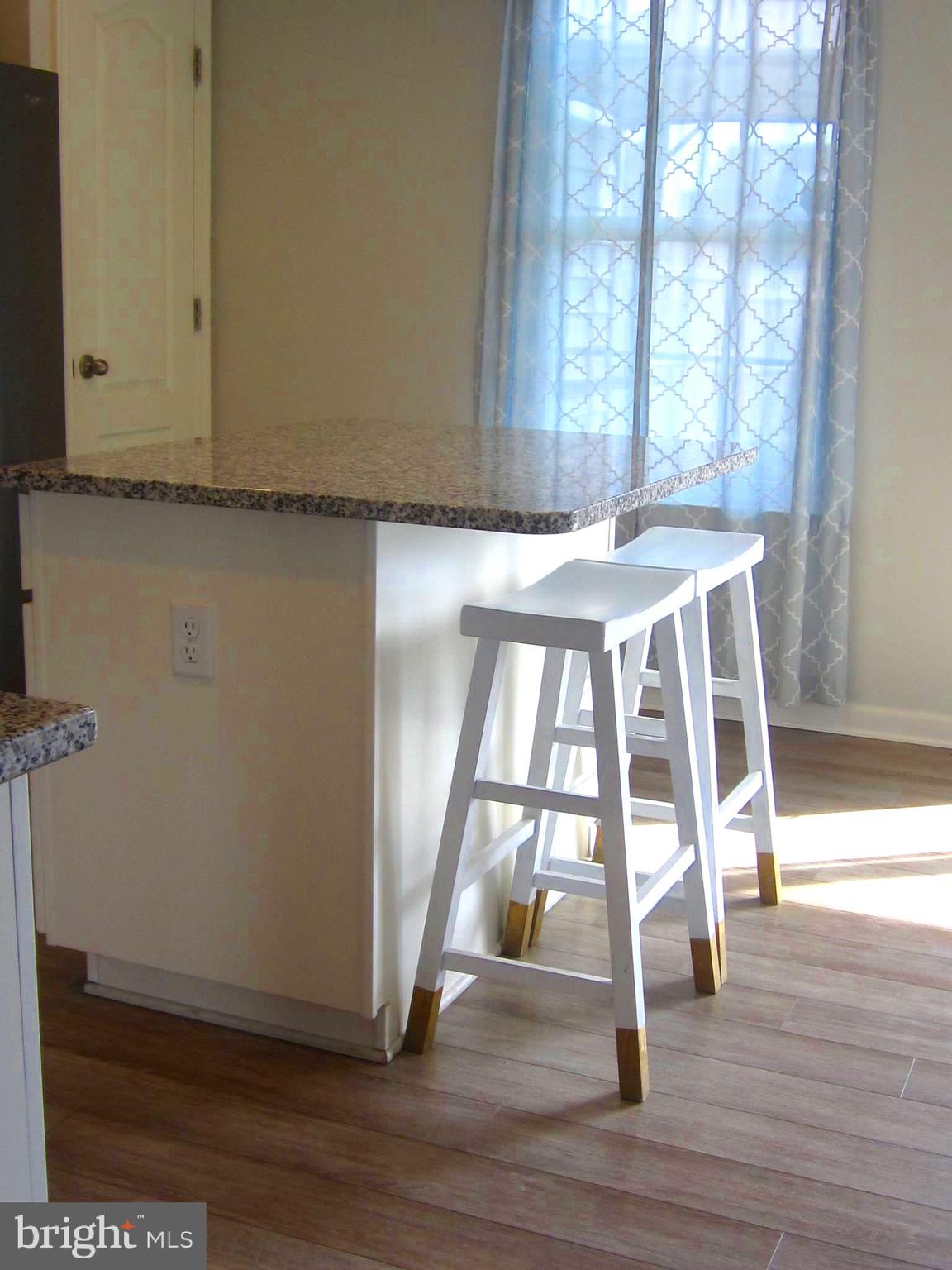 MCCAULEY CROSSING - Residential Lease