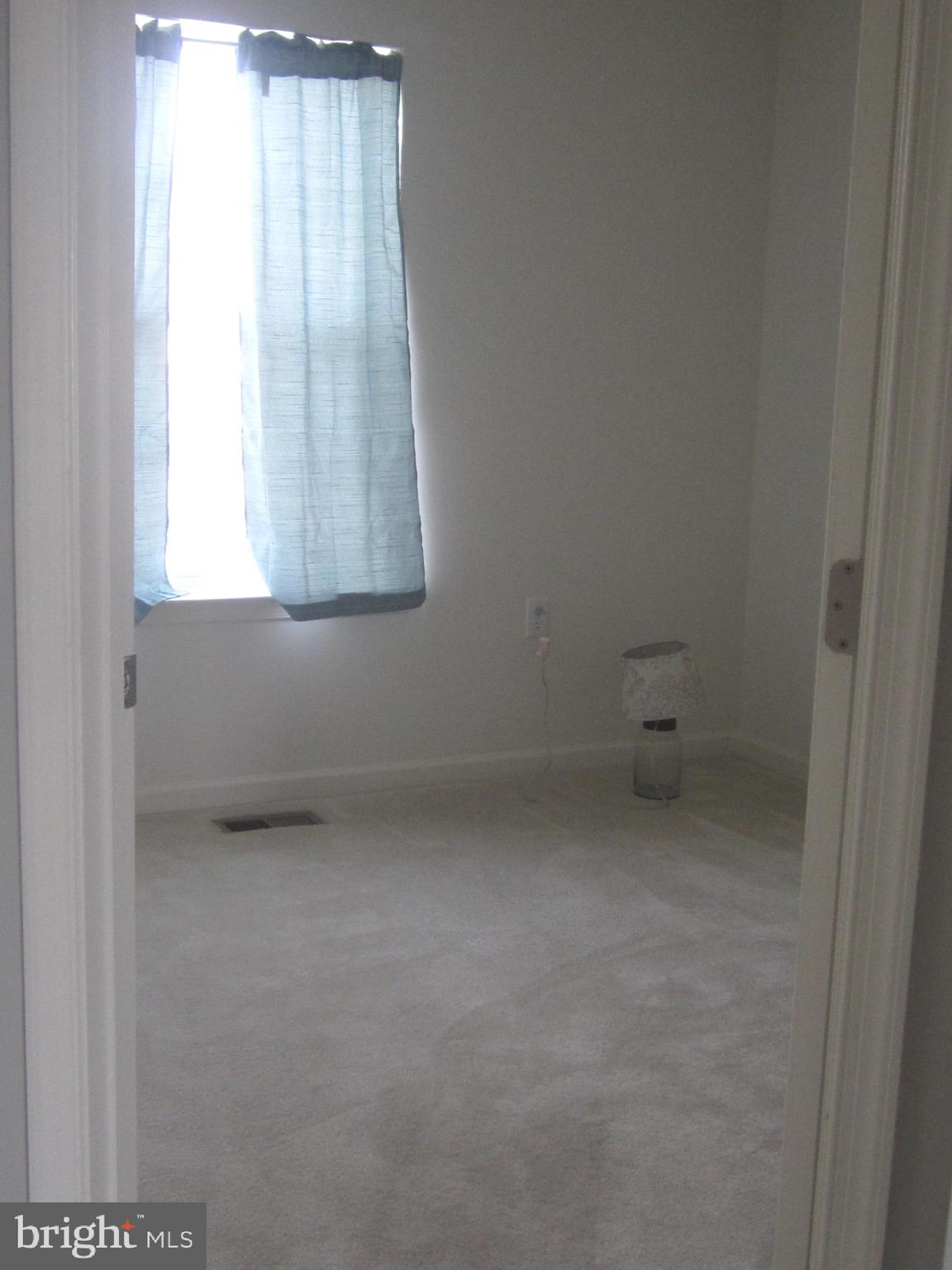 MCCAULEY CROSSING - Residential Lease