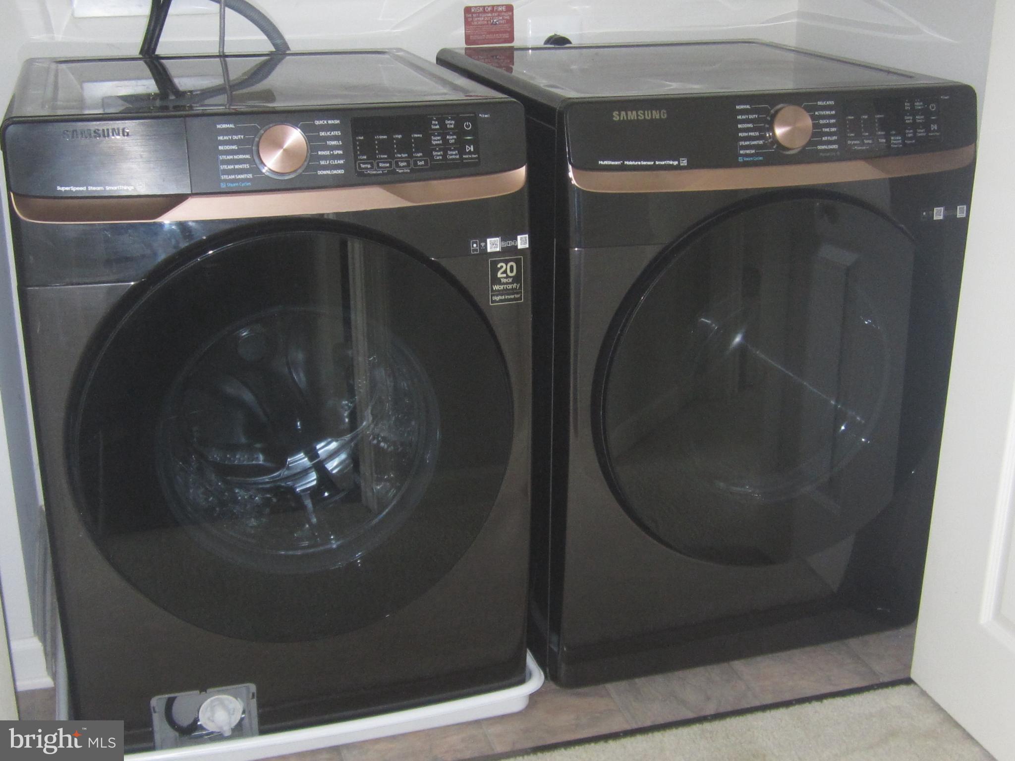 MCCAULEY CROSSING - Residential Lease