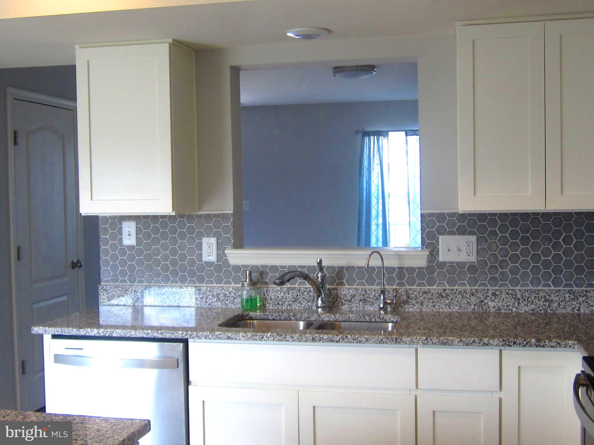 MCCAULEY CROSSING - Residential Lease