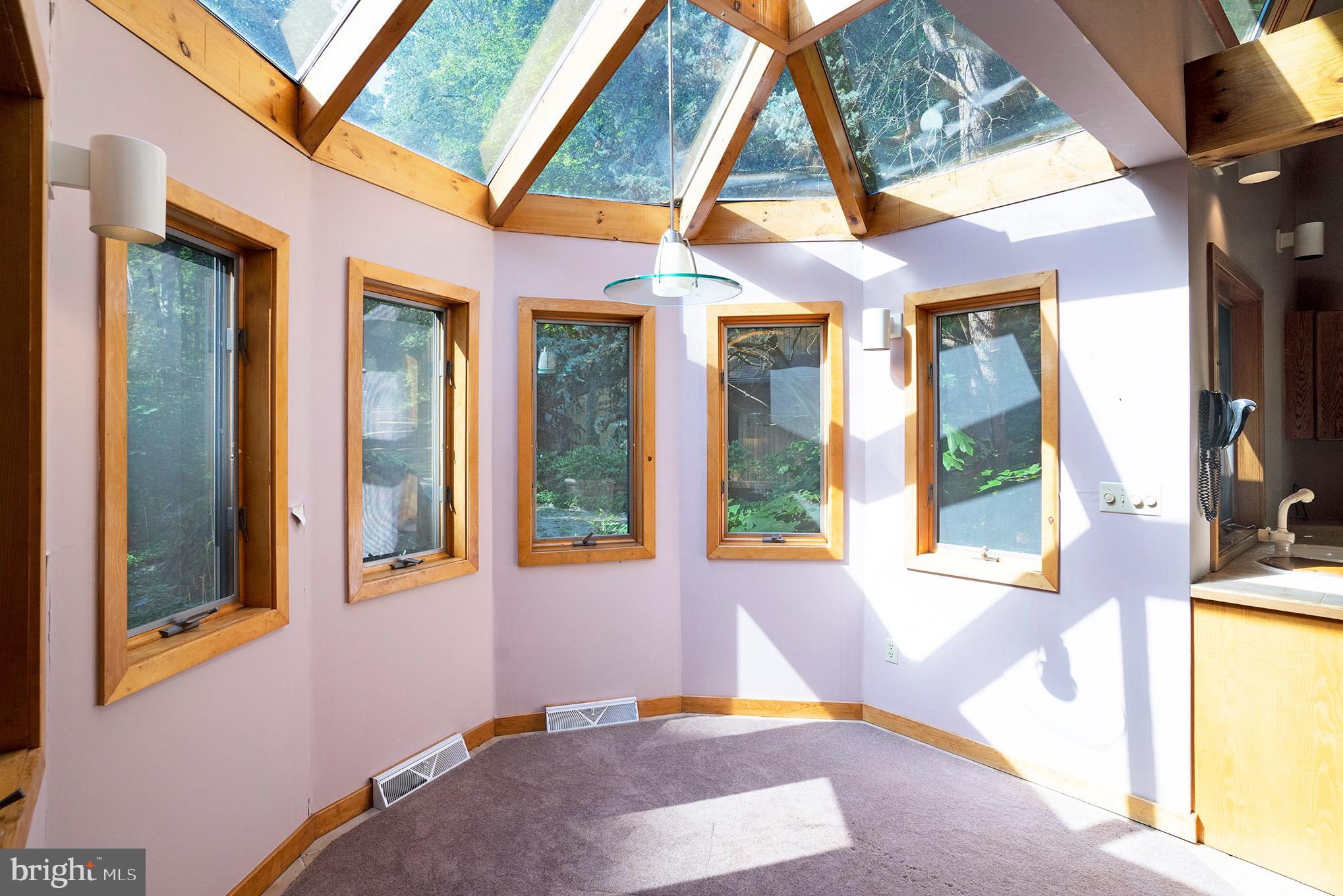 VALLEY FORGE MTN - Residential