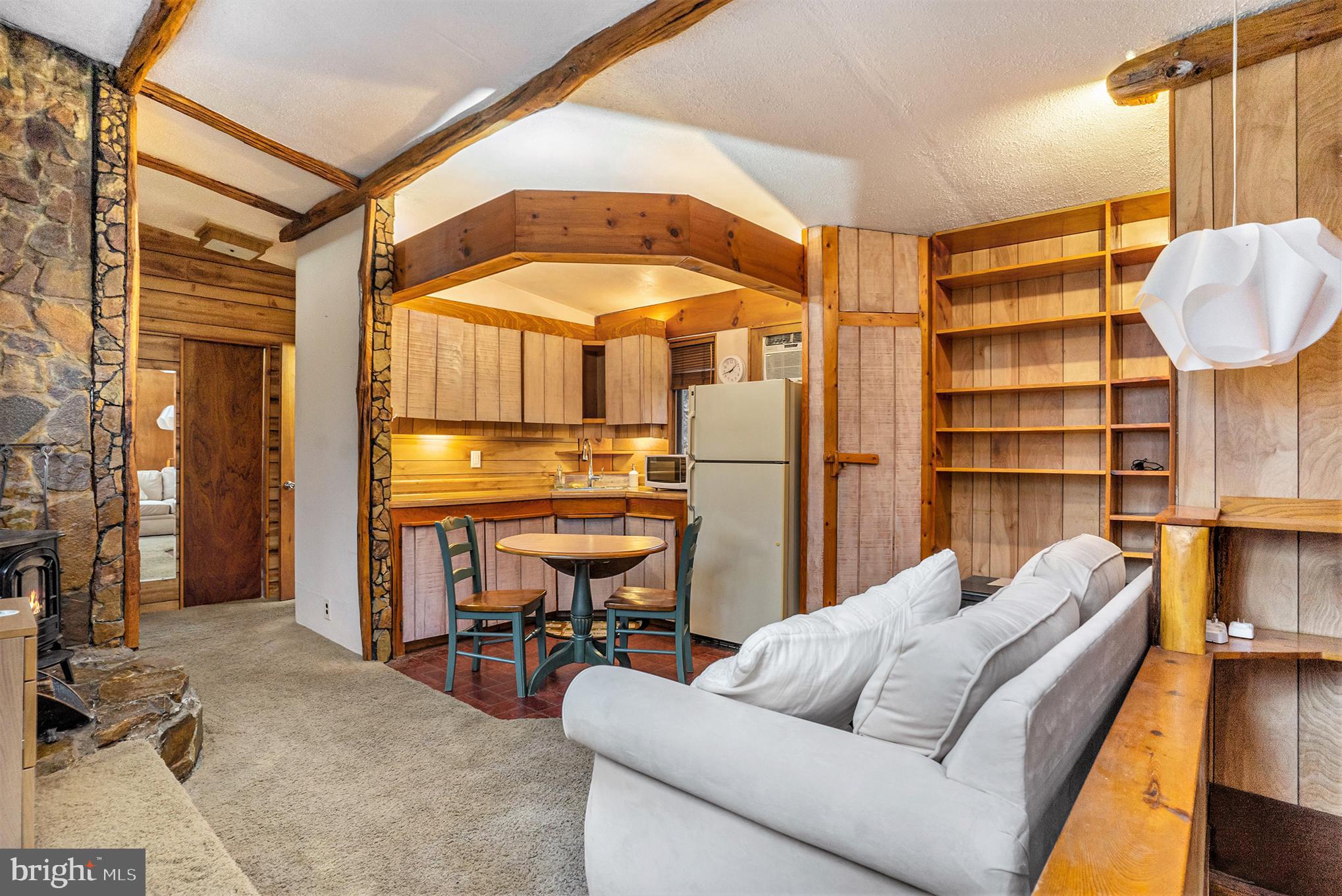 VALLEY FORGE MTN - Residential