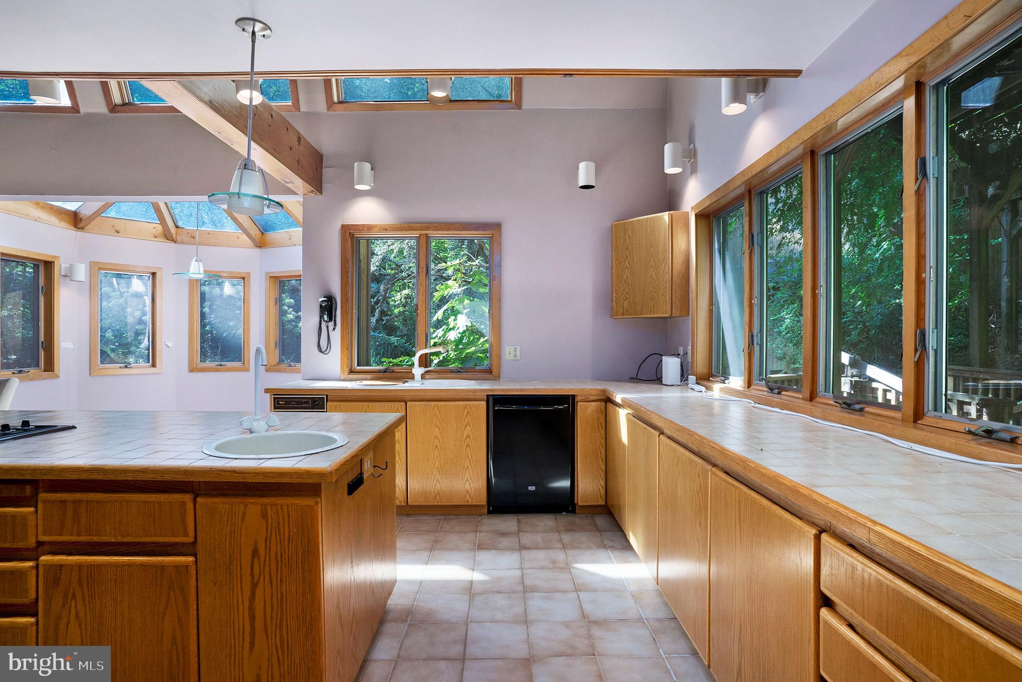 VALLEY FORGE MTN - Residential