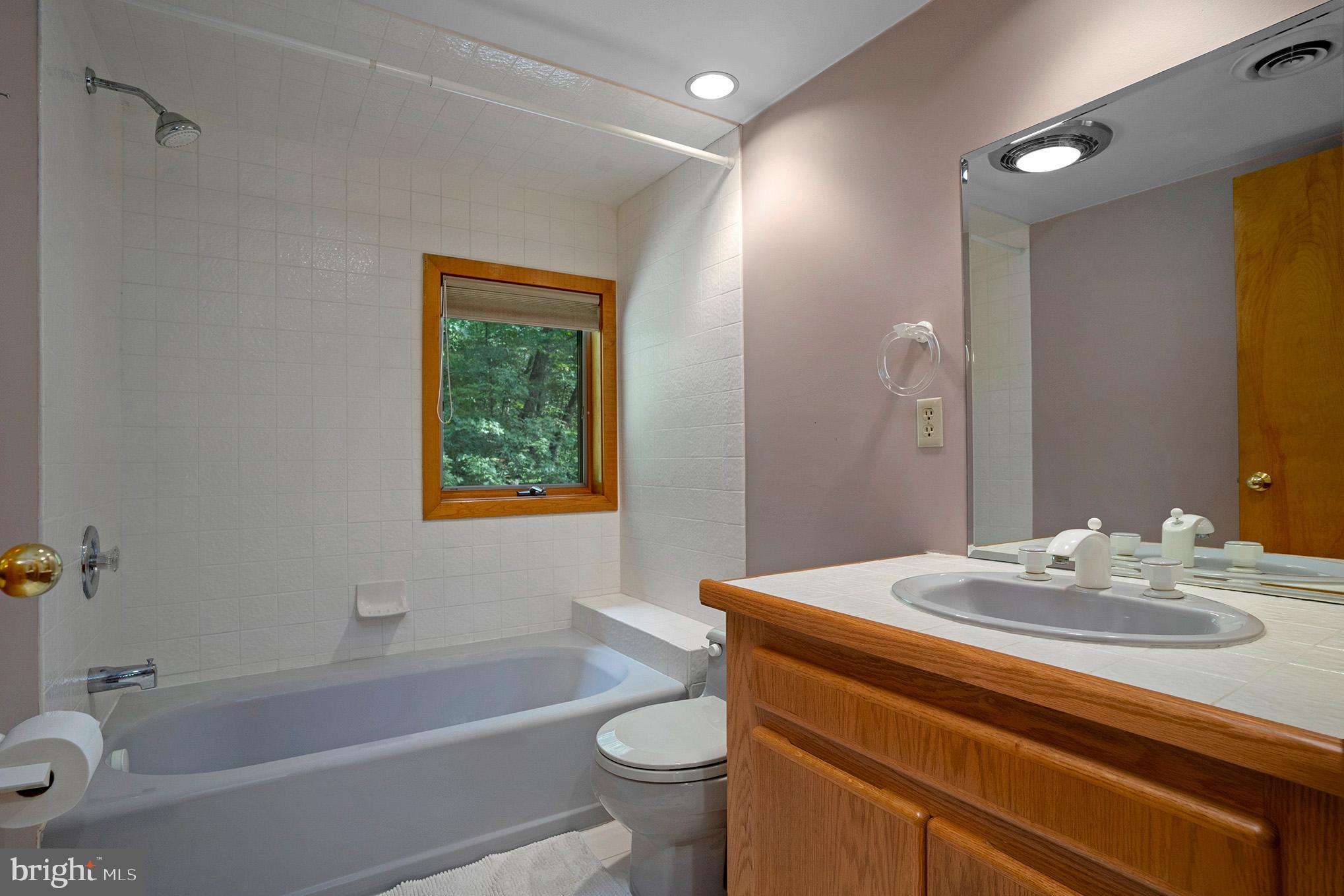 VALLEY FORGE MTN - Residential