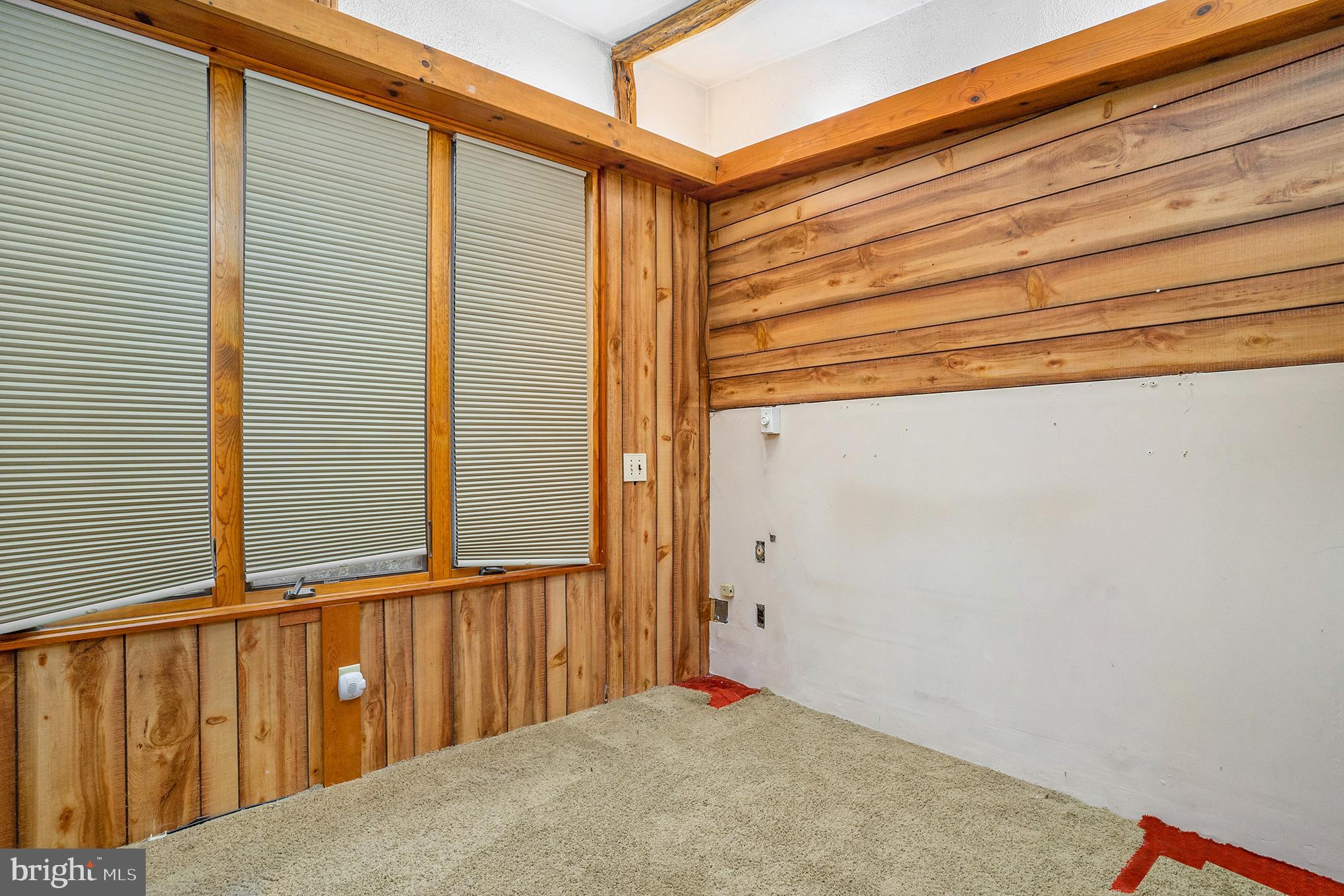 VALLEY FORGE MTN - Residential