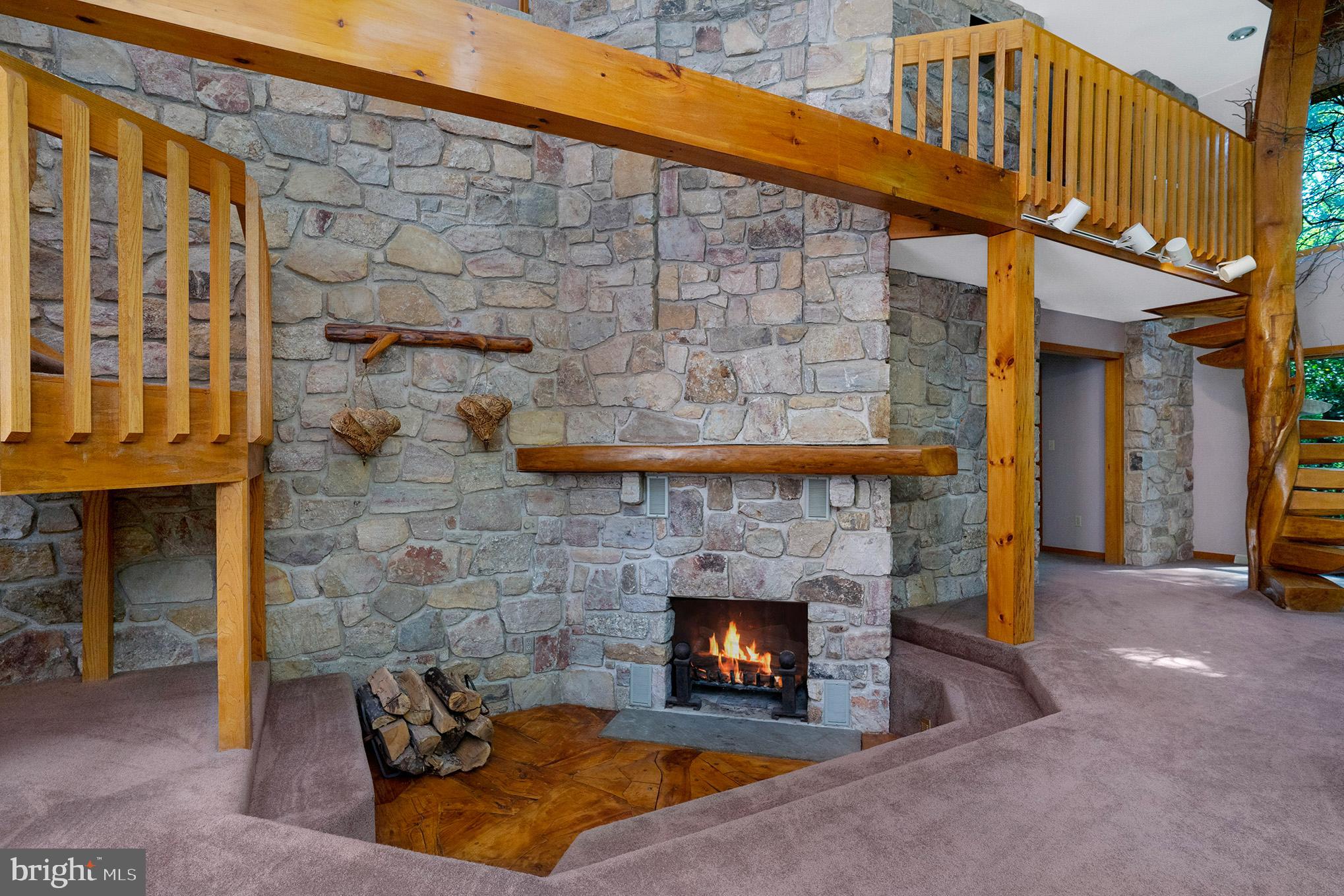 VALLEY FORGE MTN - Residential