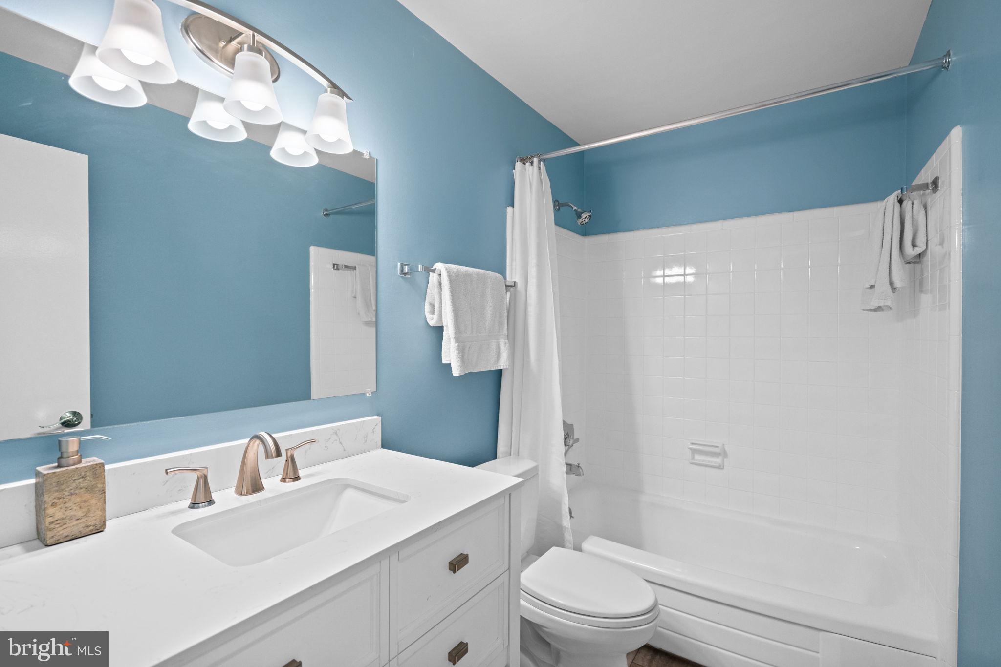 MILL CREEK TOWNE - Residential