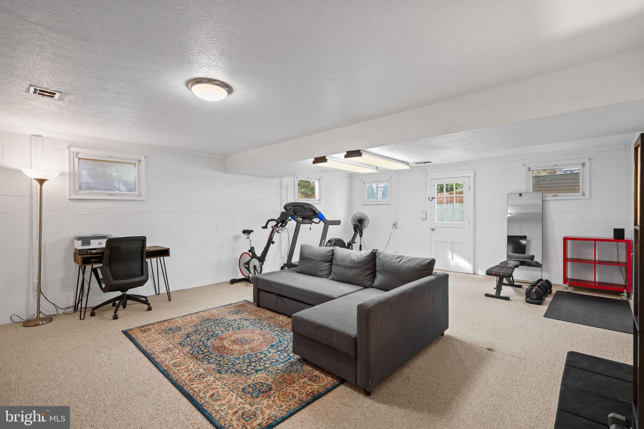 MILL CREEK TOWNE - Residential