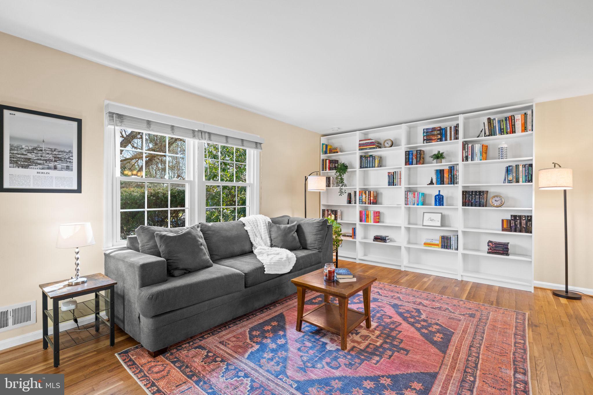 MILL CREEK TOWNE - Residential