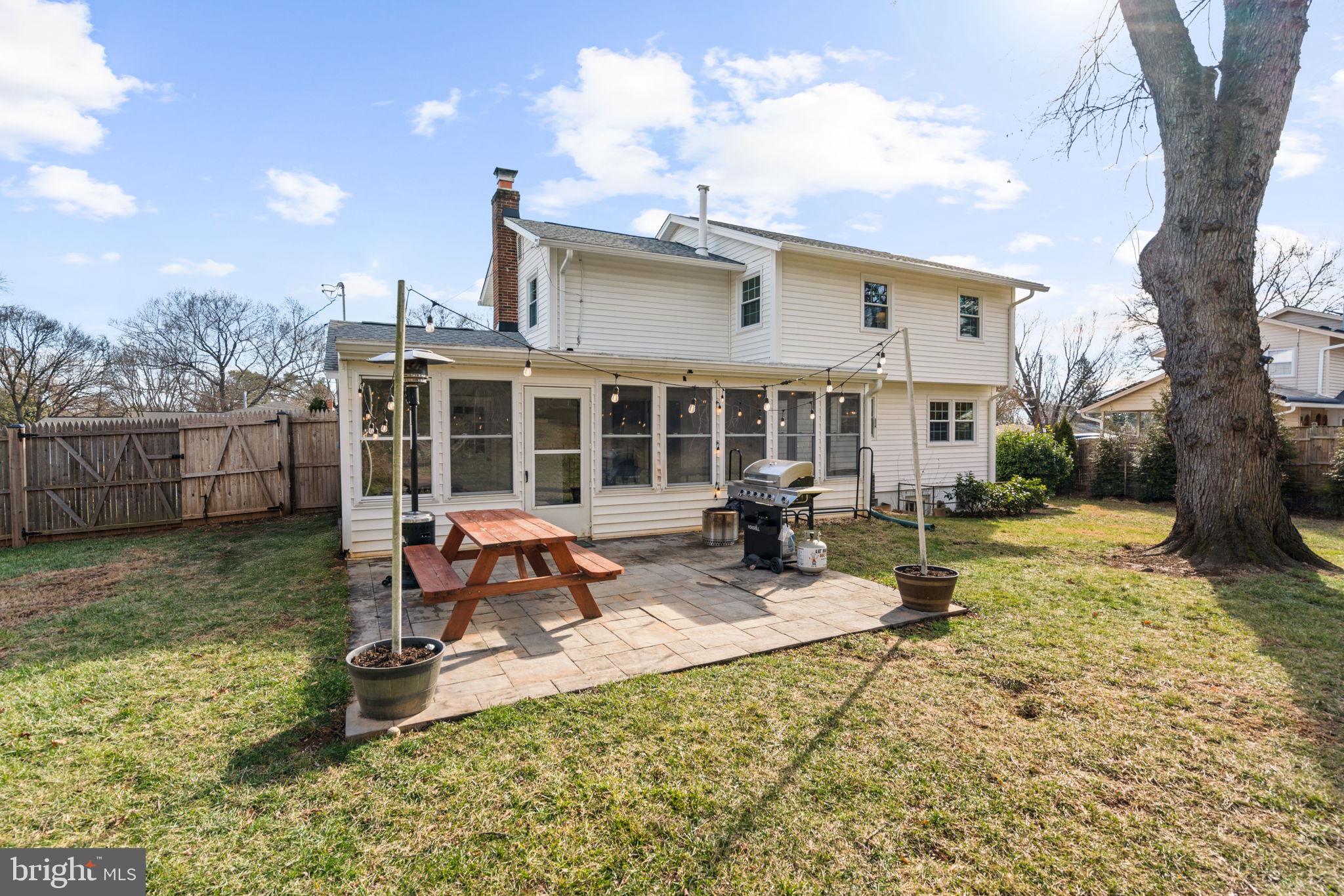 MILL CREEK TOWNE - Residential