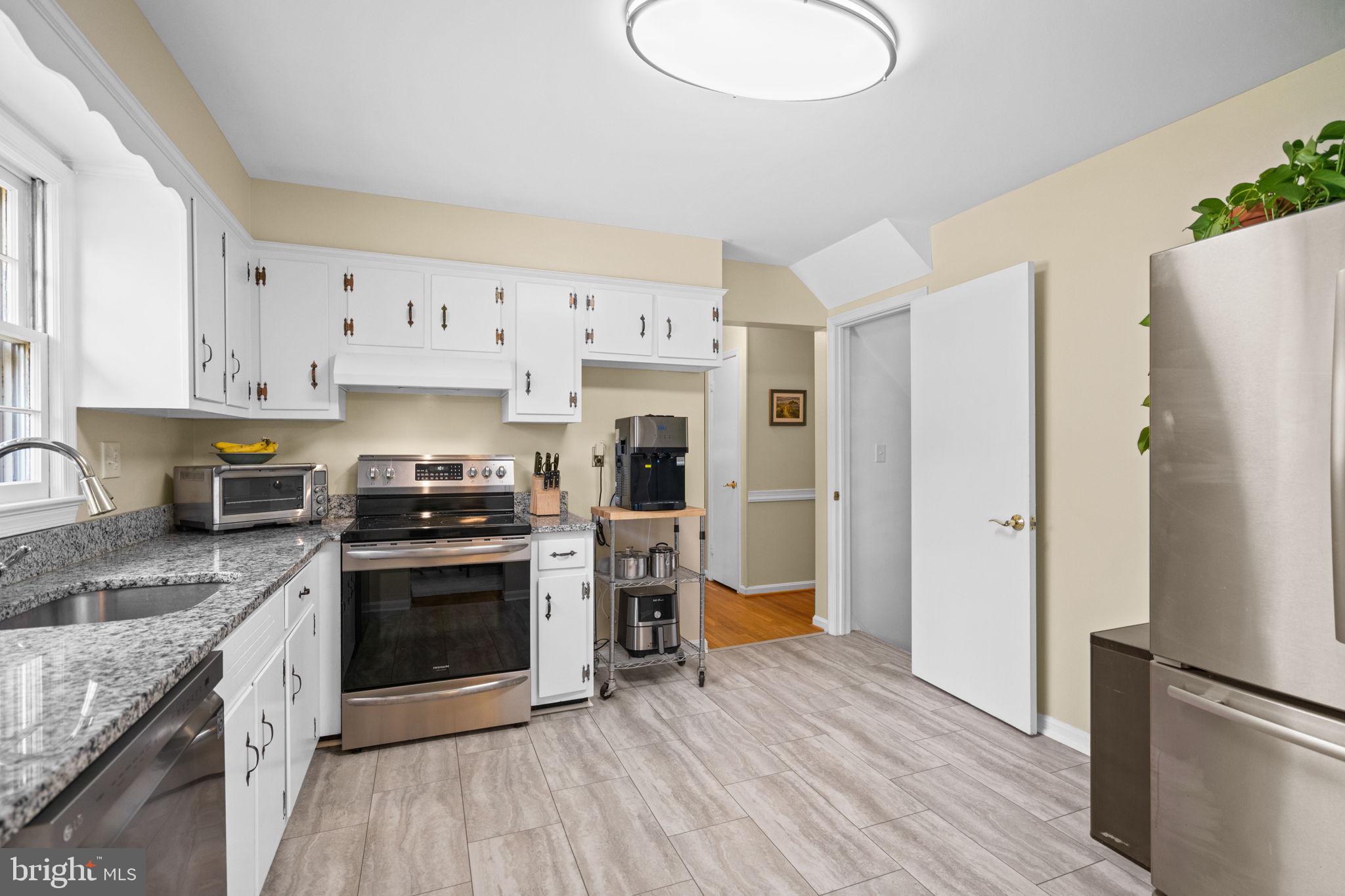 MILL CREEK TOWNE - Residential