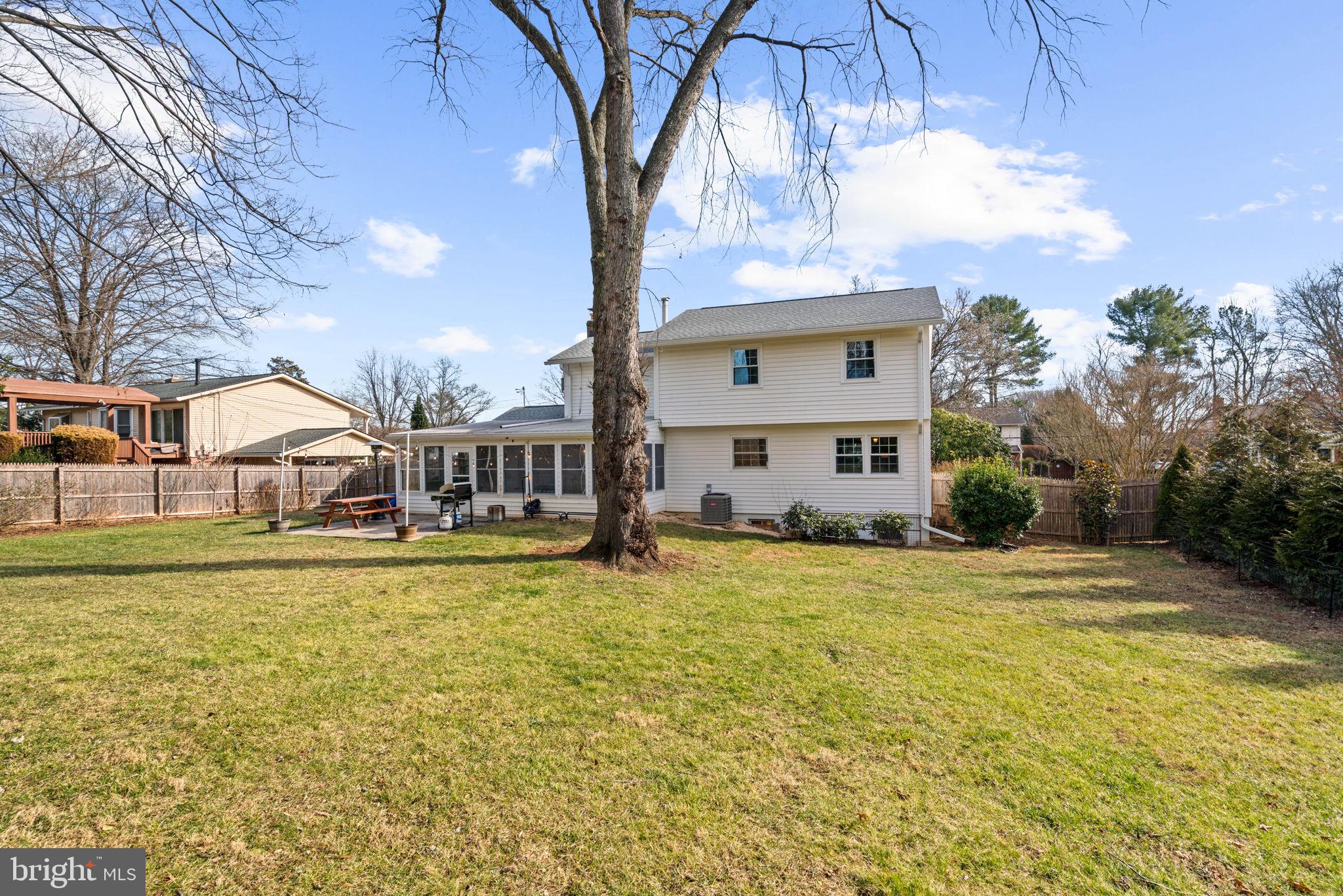 MILL CREEK TOWNE - Residential