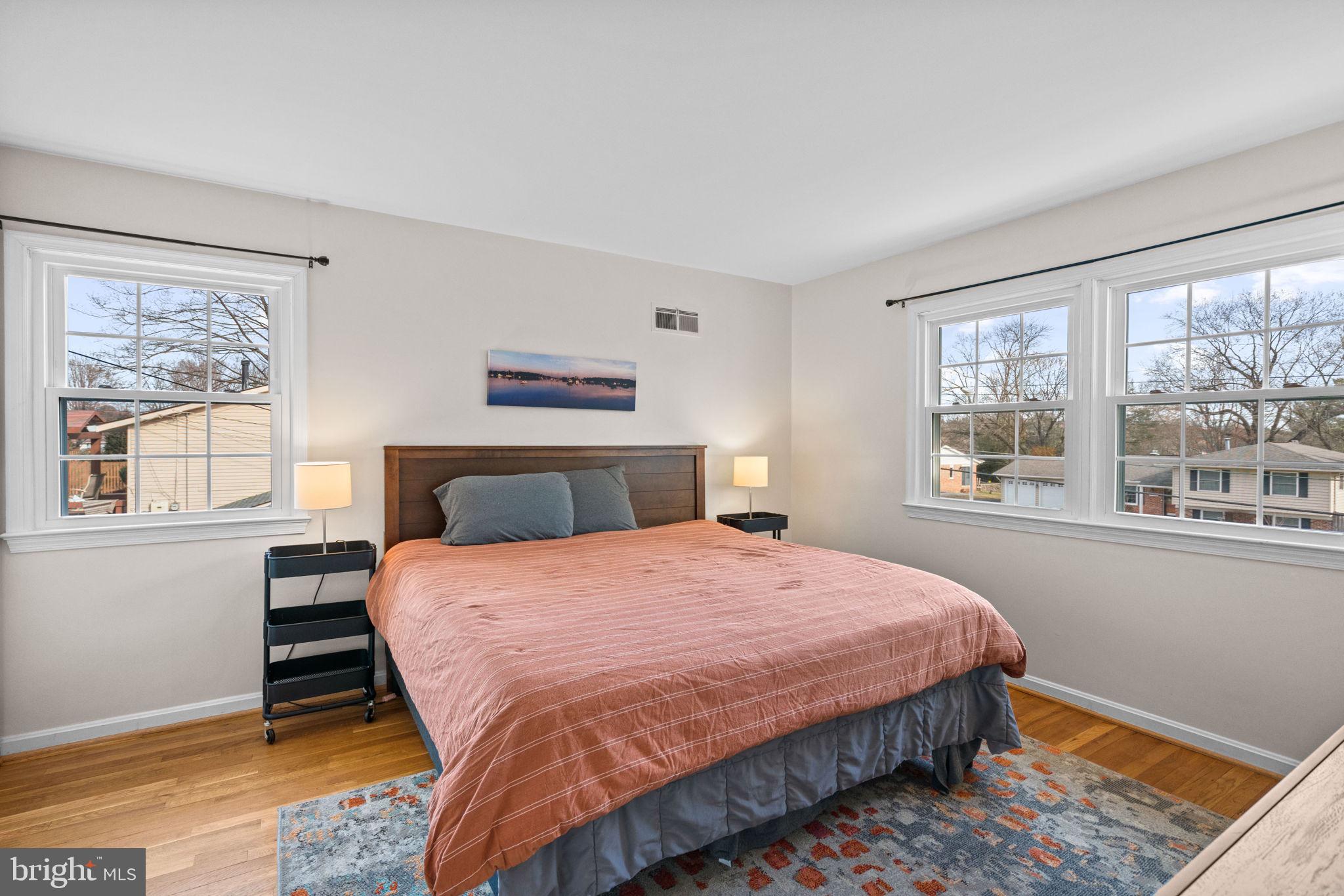 MILL CREEK TOWNE - Residential