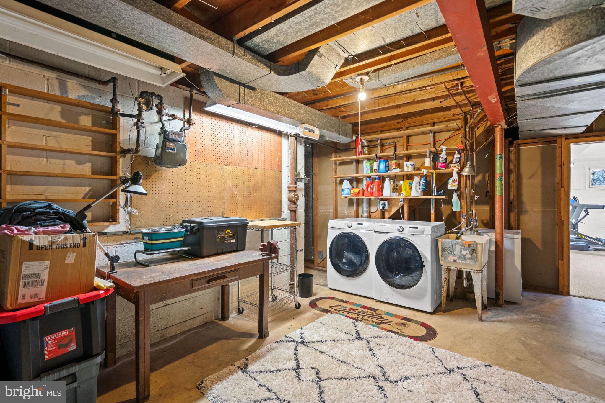 MILL CREEK TOWNE - Residential