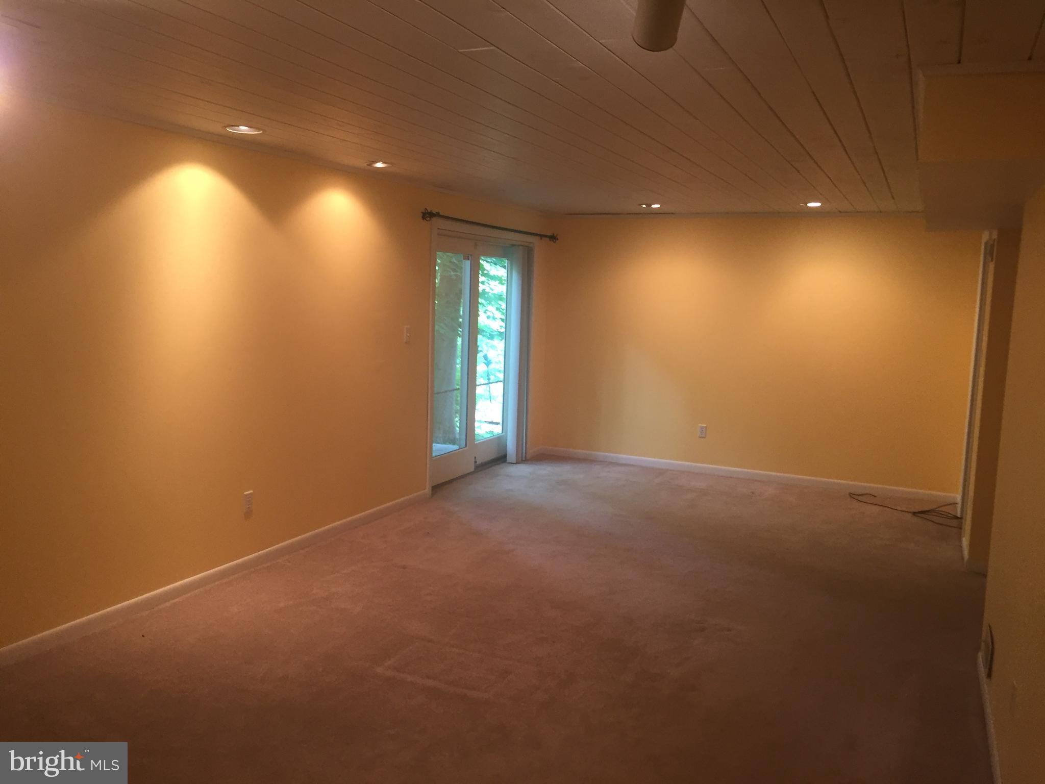 PINES ON THE SEVERN - Residential Lease