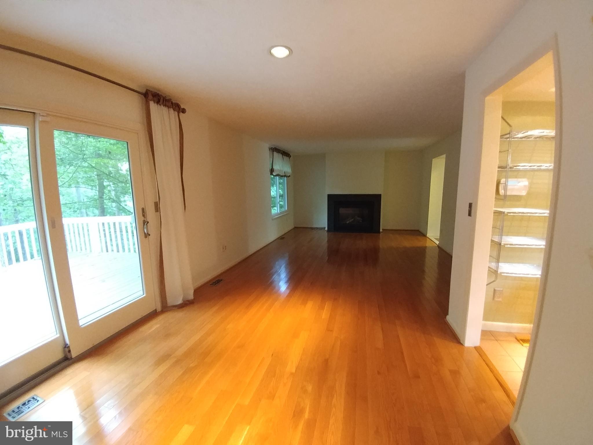 PINES ON THE SEVERN - Residential Lease