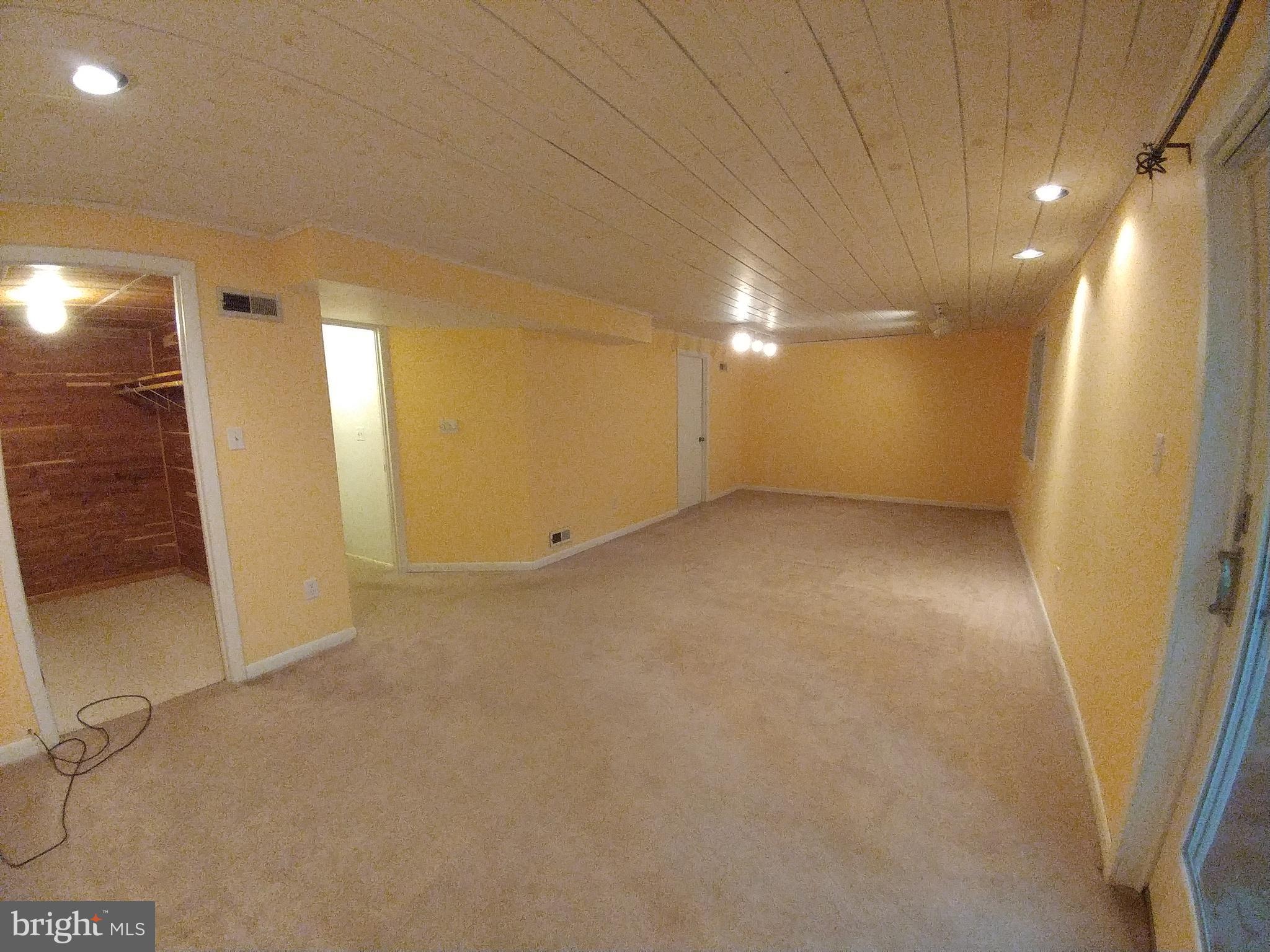 PINES ON THE SEVERN - Residential Lease