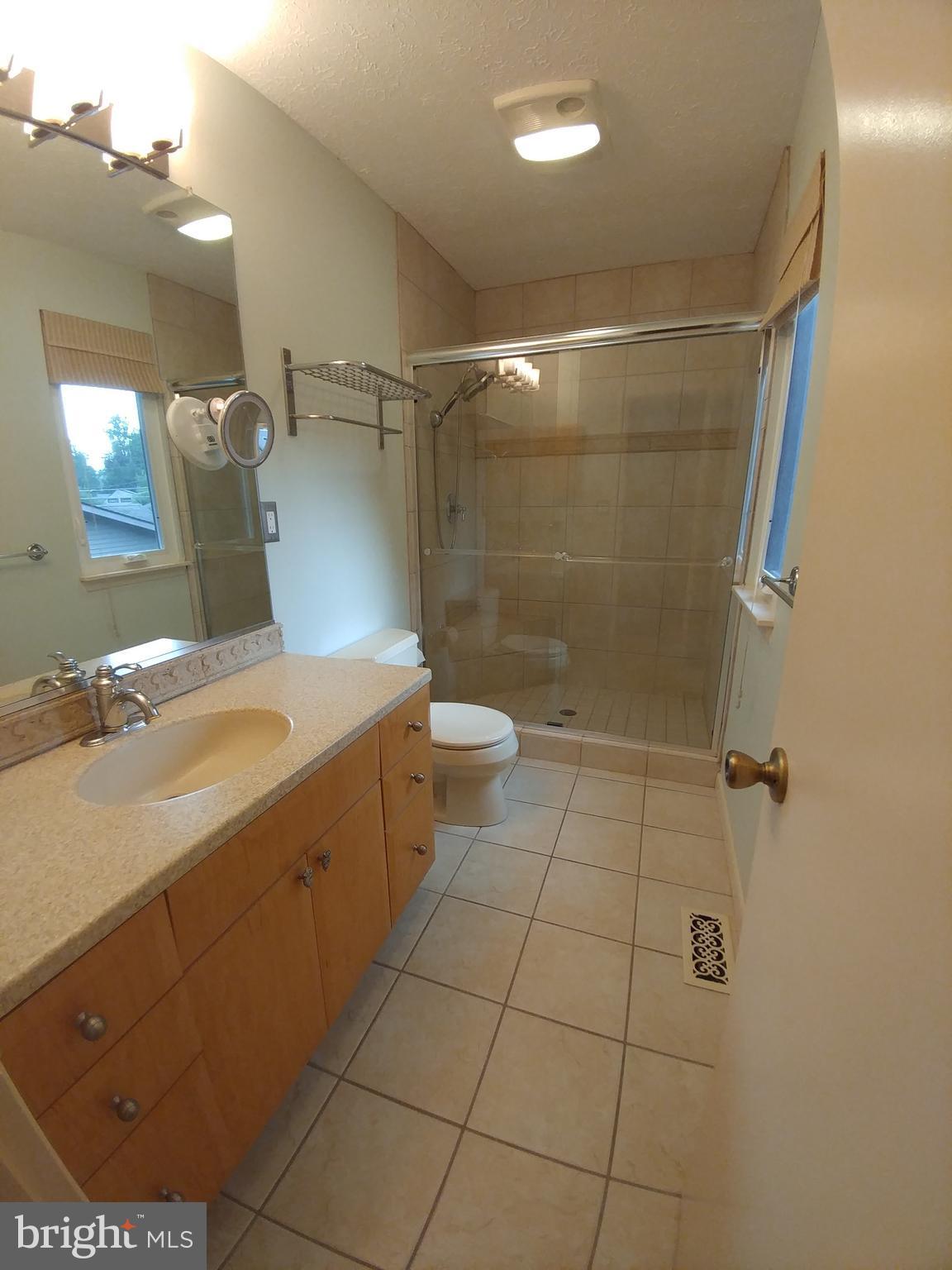 PINES ON THE SEVERN - Residential Lease