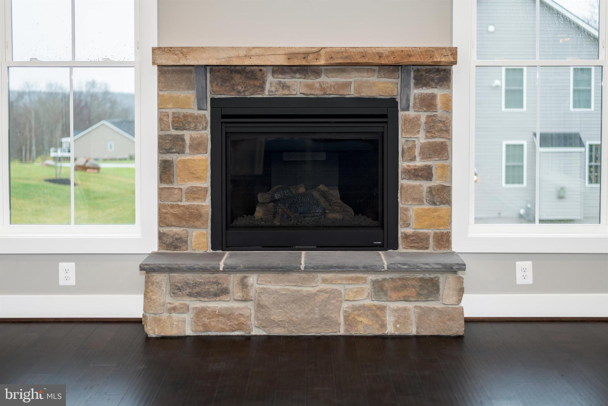 VISTA GREEN - Residential