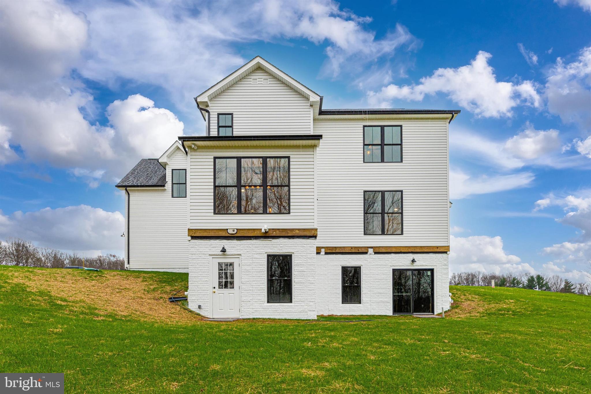 VISTA GREEN - Residential