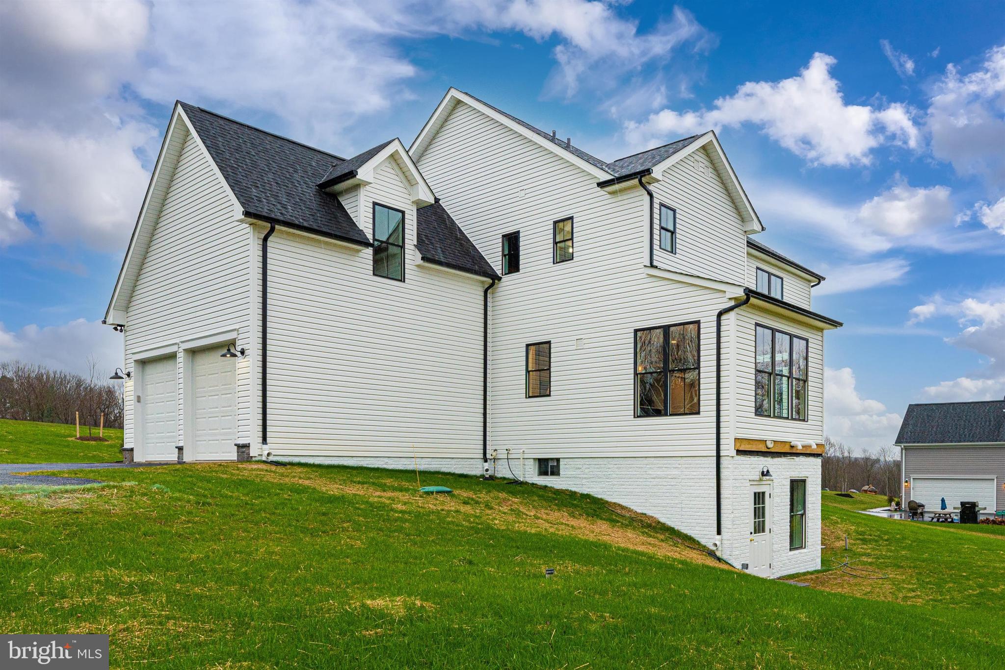 VISTA GREEN - Residential