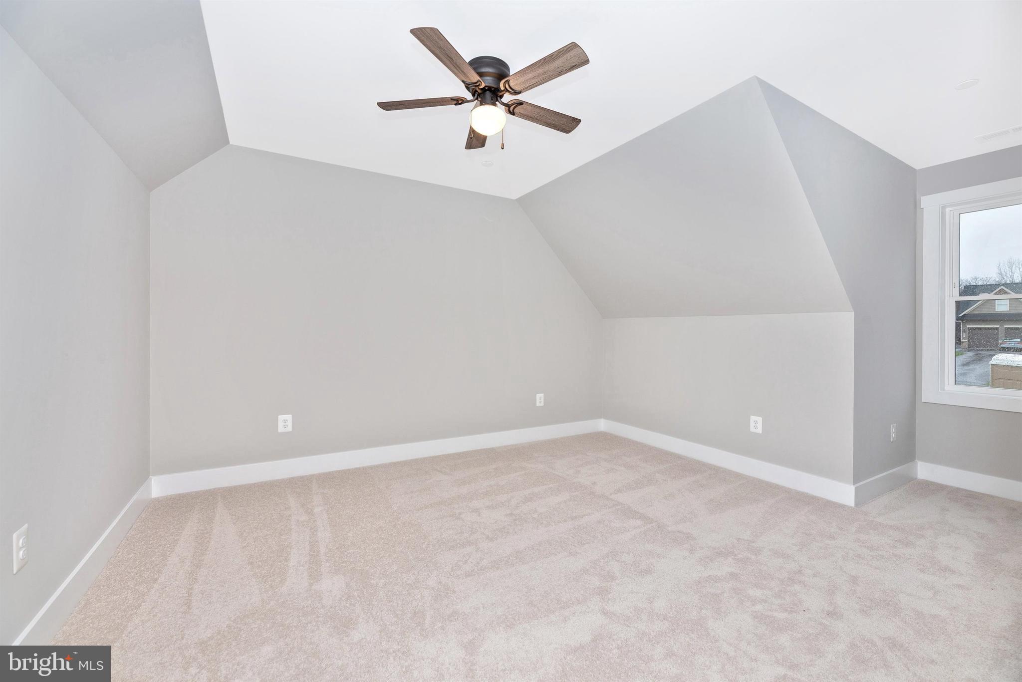 VISTA GREEN - Residential