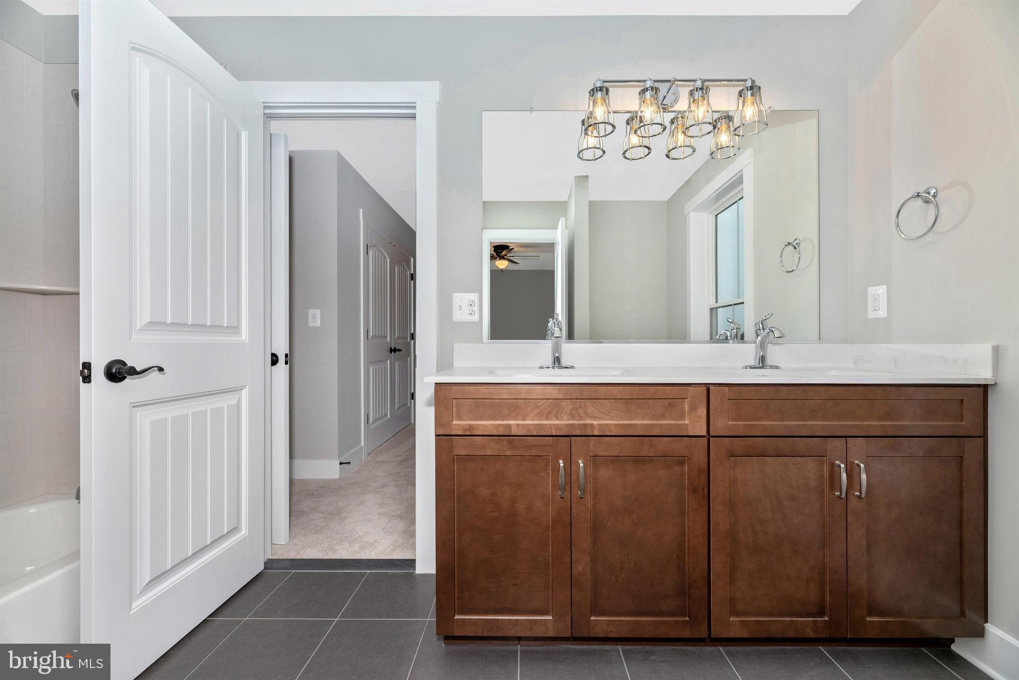 VISTA GREEN - Residential