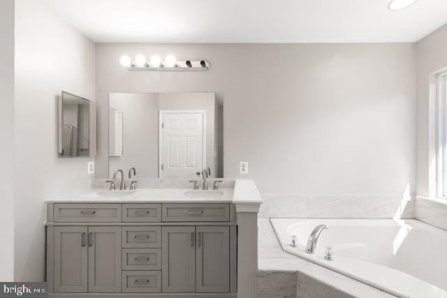 ASHBY PLACE II - Residential Lease