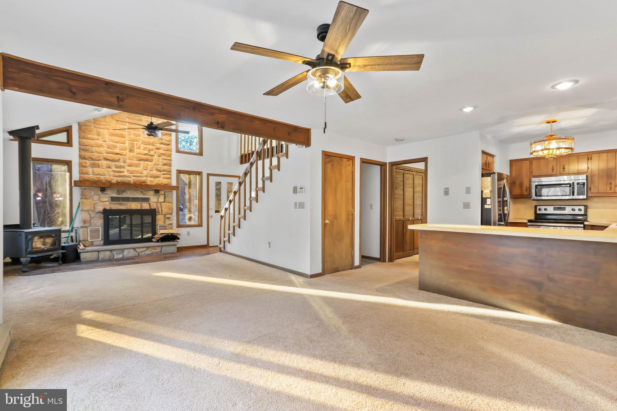 HIGH COUNTRY ESTATES - Residential