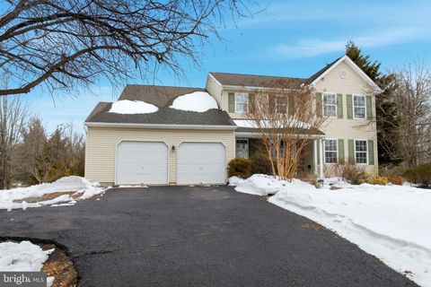 Photo of 1048 Bartram Lane, QUAKERTOWN, PA 18951 (MLS # PABU2114246)