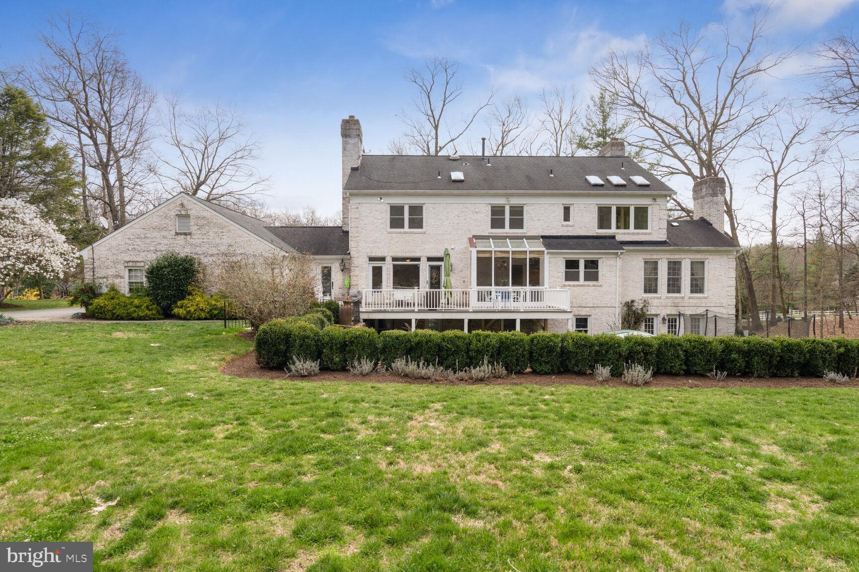 LAKE POTOMAC - Residential