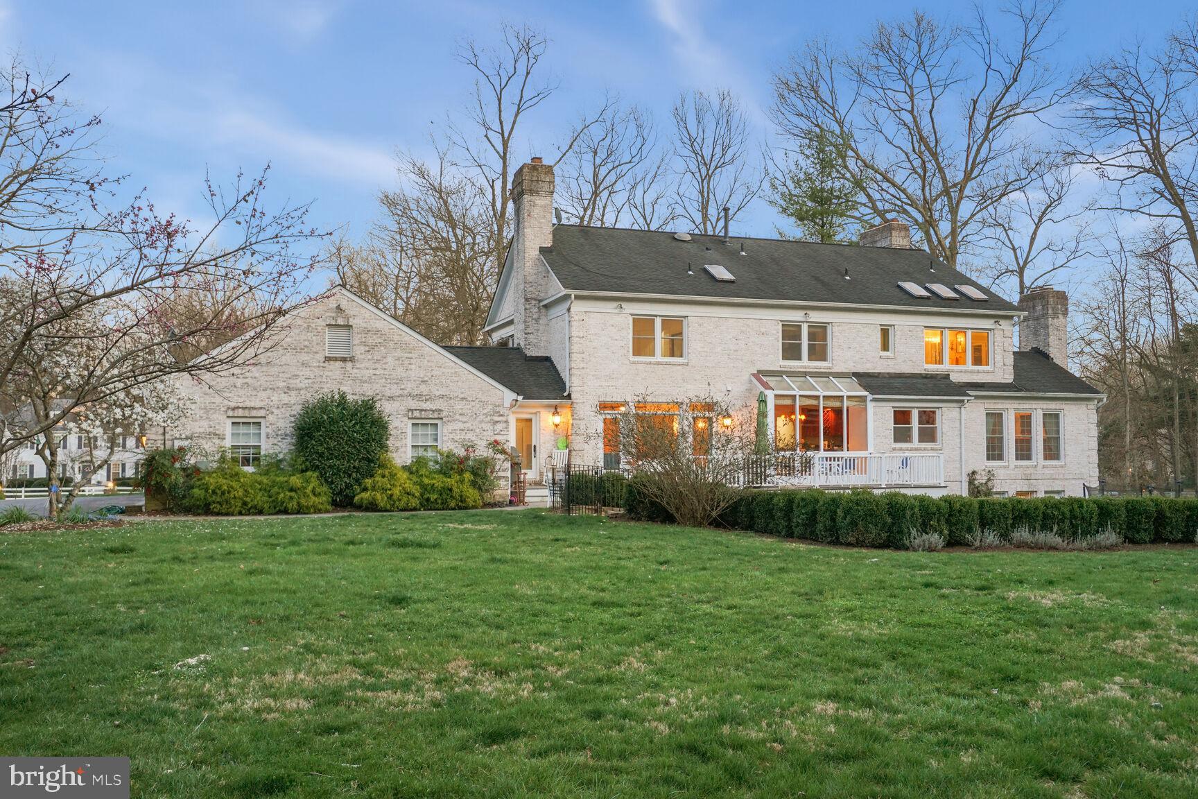 LAKE POTOMAC - Residential