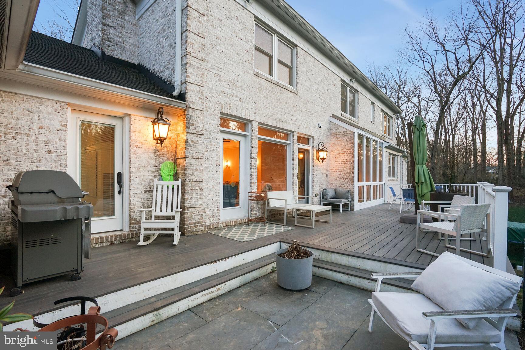 LAKE POTOMAC - Residential