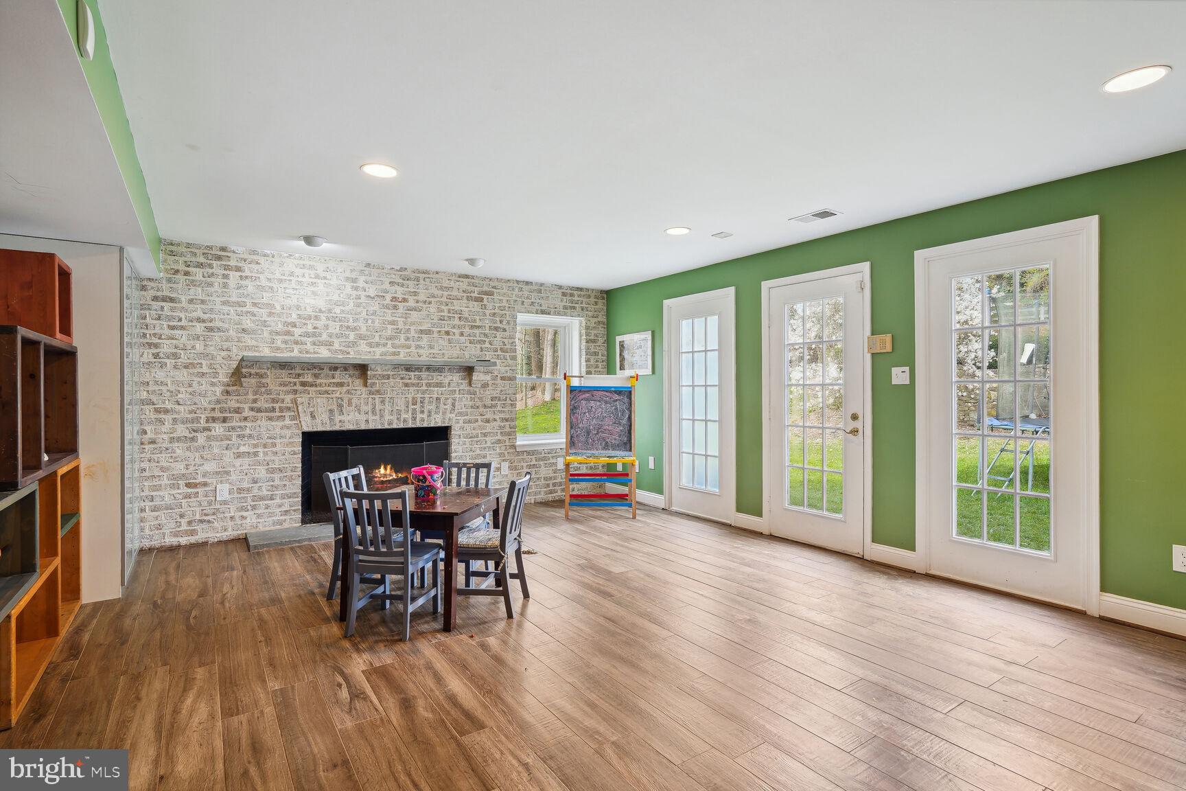 LAKE POTOMAC - Residential