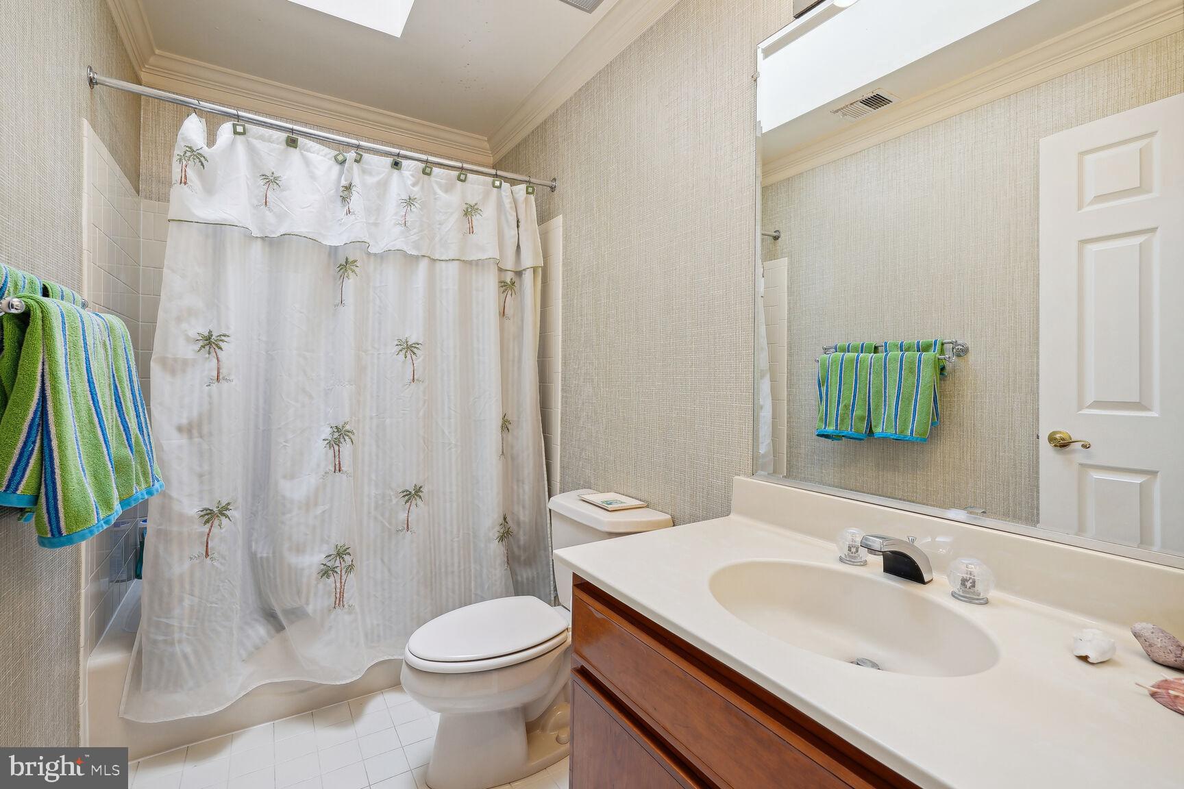 LAKE POTOMAC - Residential