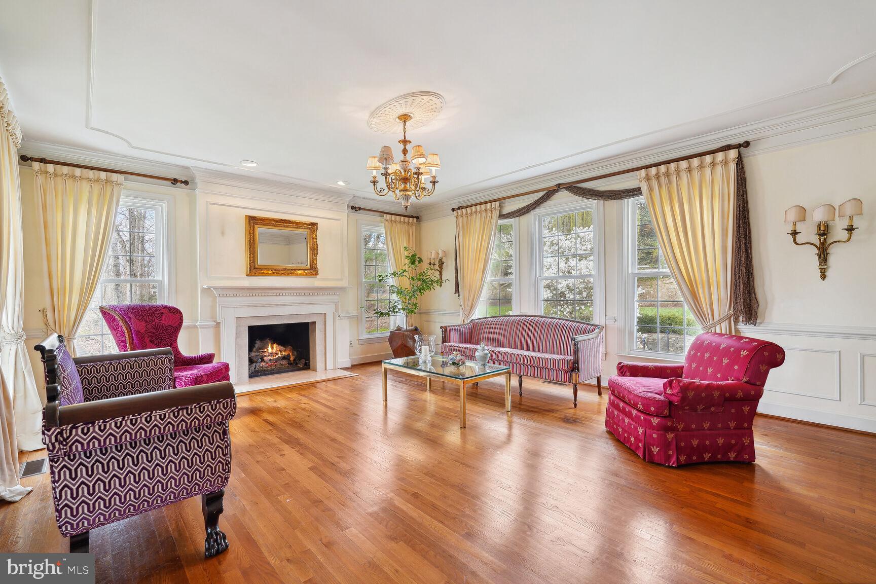 LAKE POTOMAC - Residential