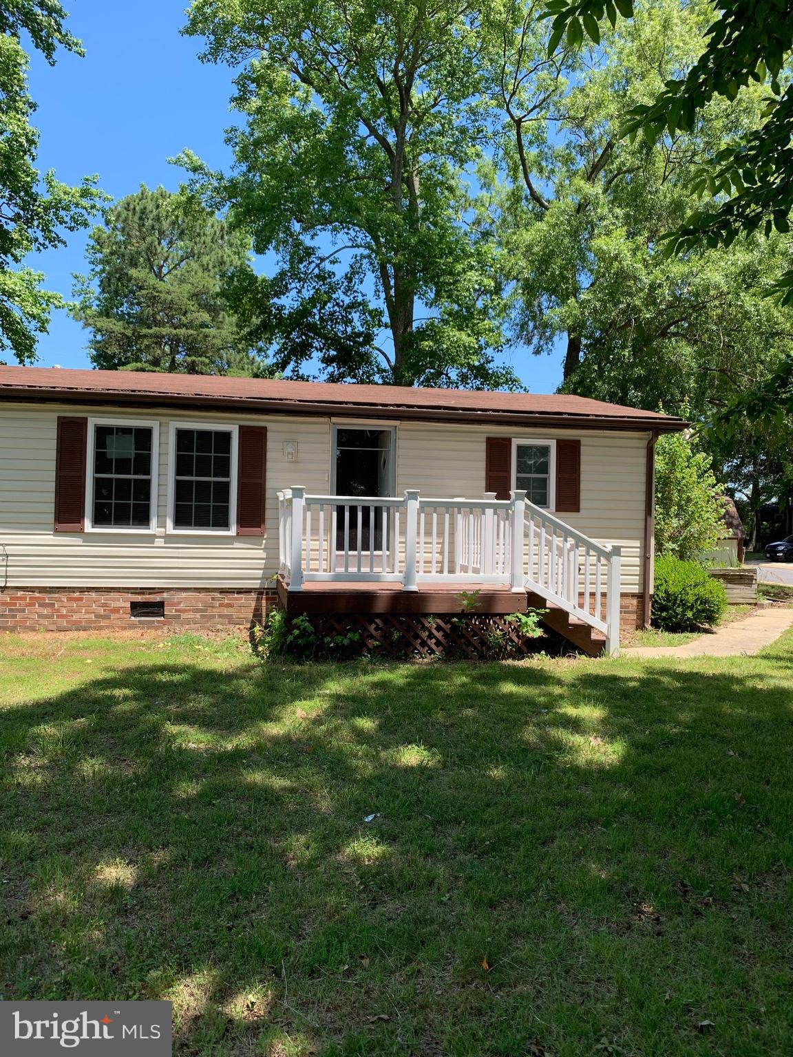 22505 ARMSWORTHY COURT