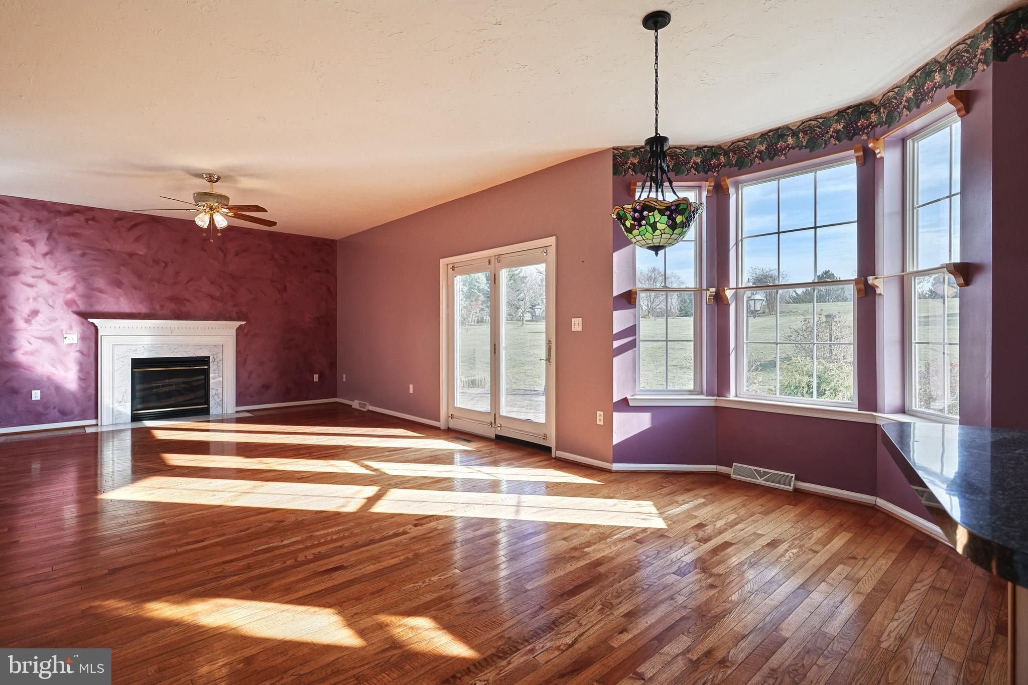 WOODRIDGE HUNT - Residential