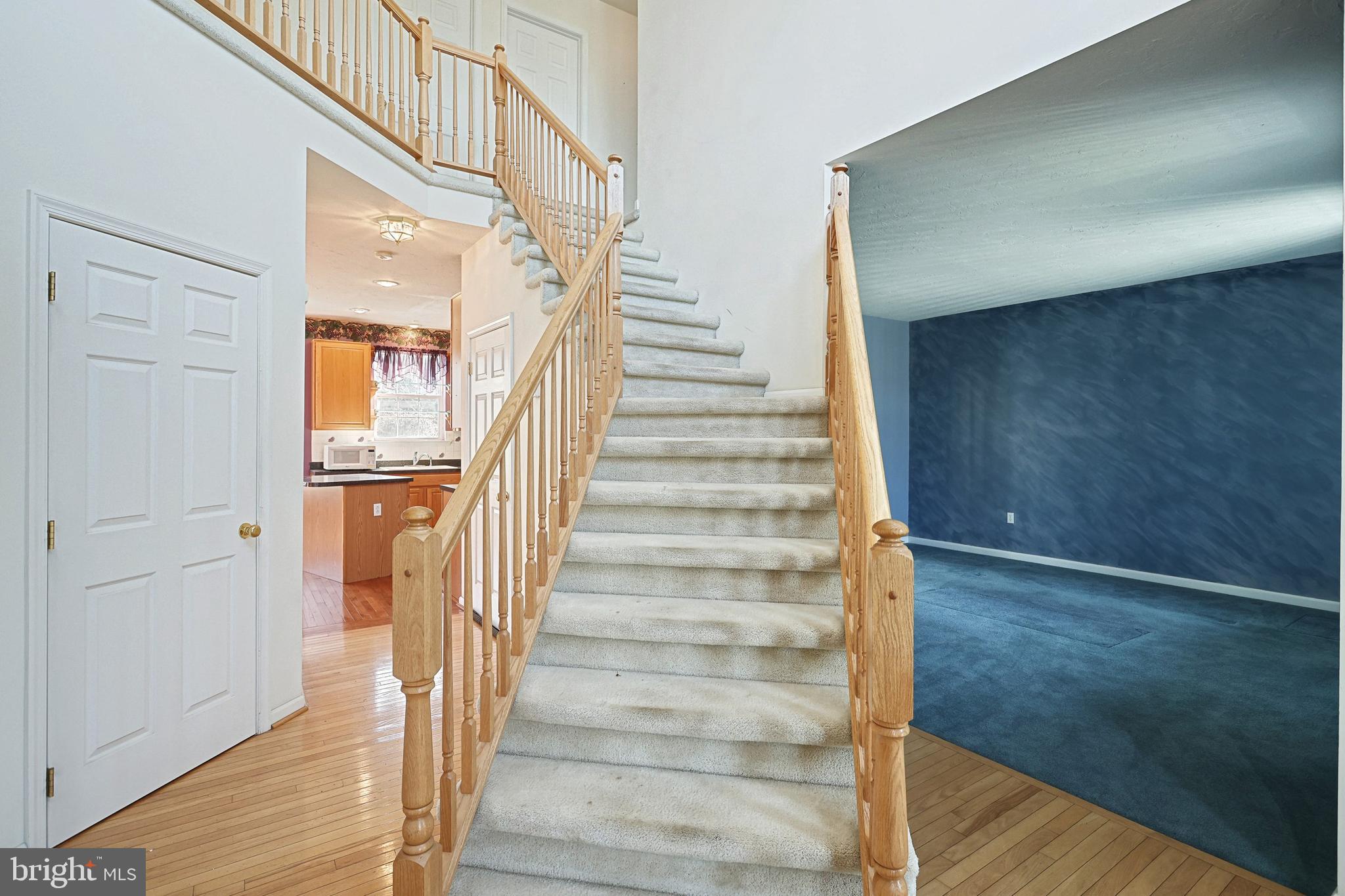 WOODRIDGE HUNT - Residential