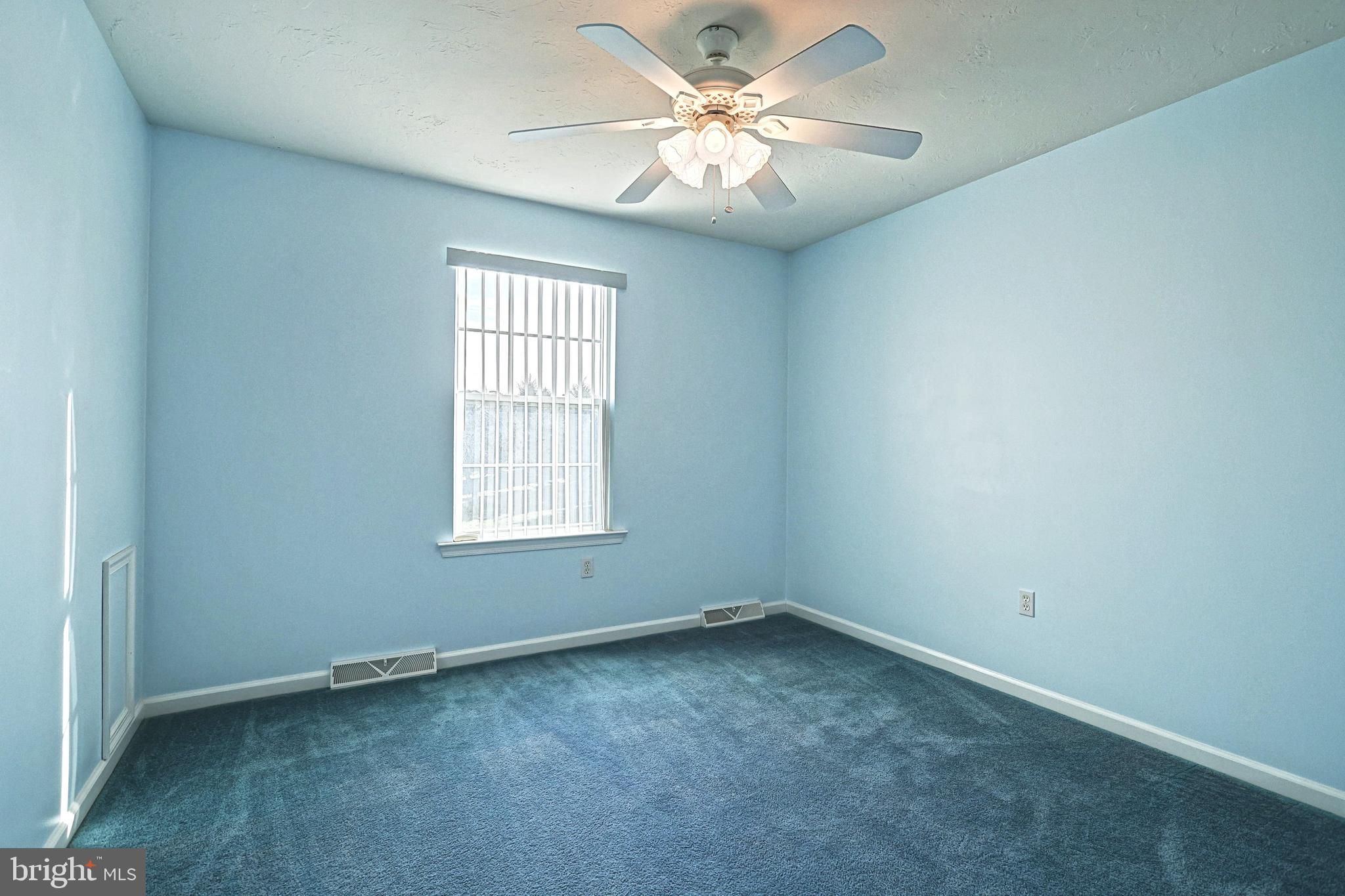 WOODRIDGE HUNT - Residential