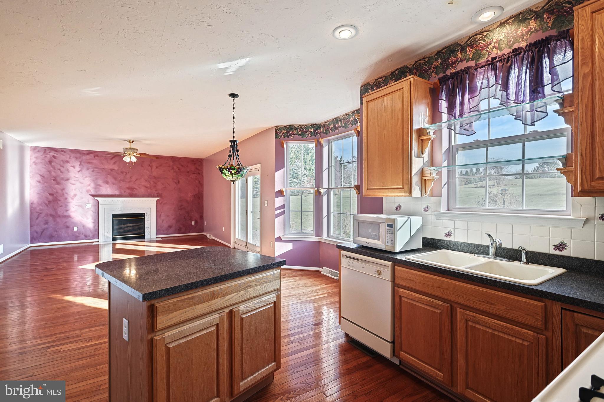 WOODRIDGE HUNT - Residential