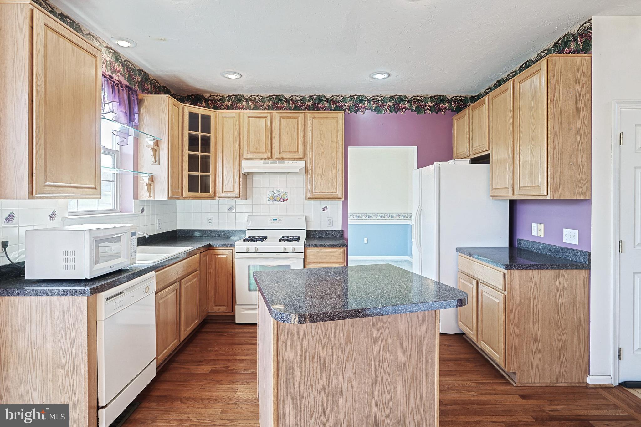 WOODRIDGE HUNT - Residential