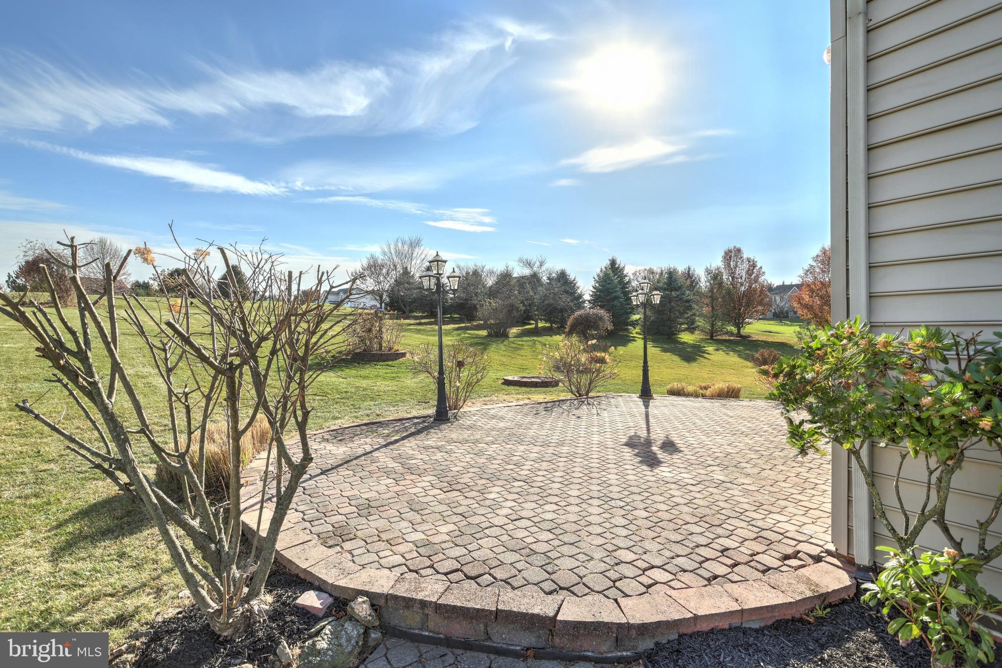 WOODRIDGE HUNT - Residential