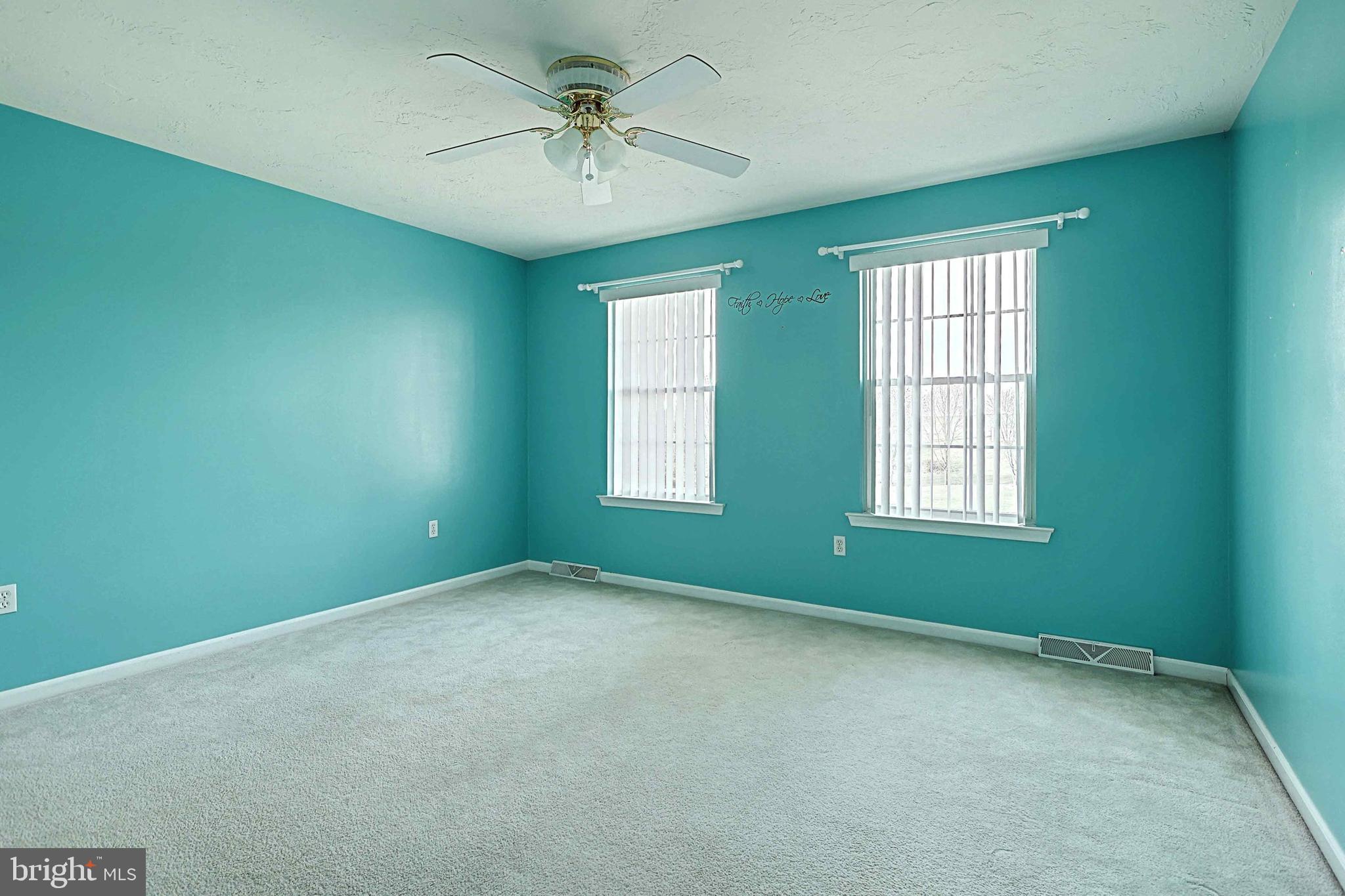 WOODRIDGE HUNT - Residential