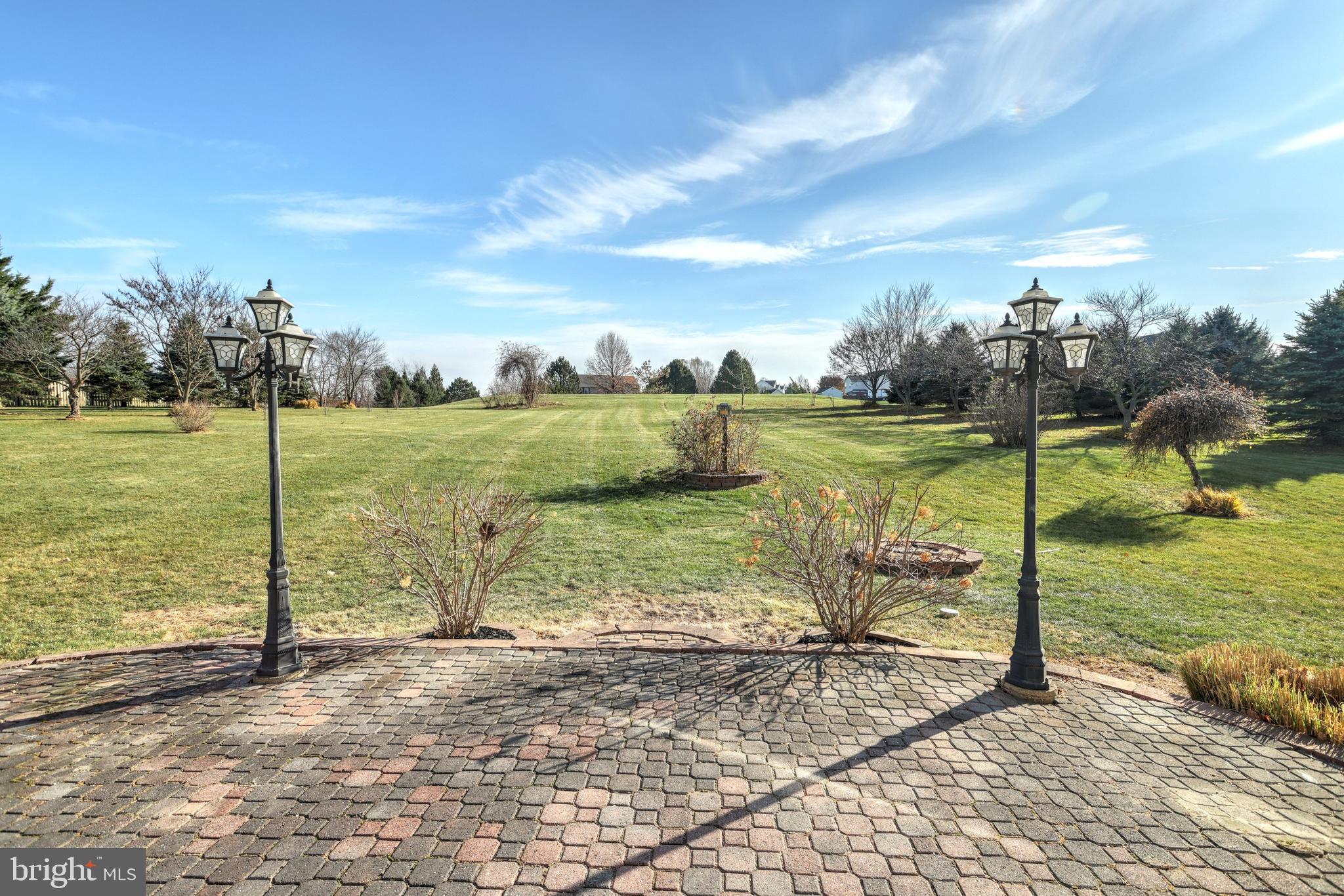 WOODRIDGE HUNT - Residential