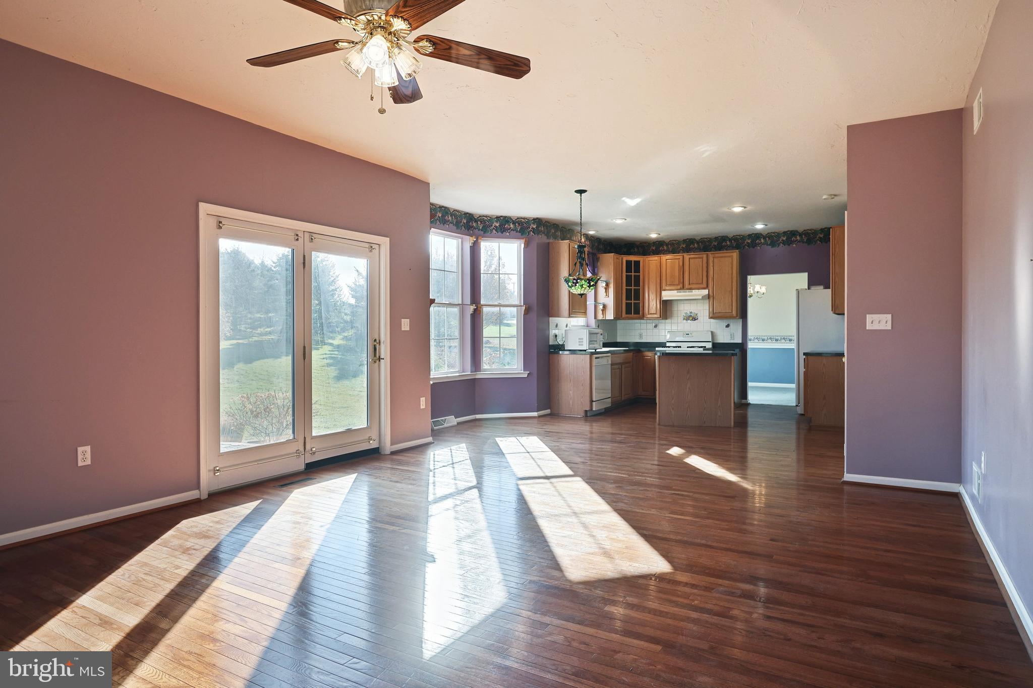 WOODRIDGE HUNT - Residential